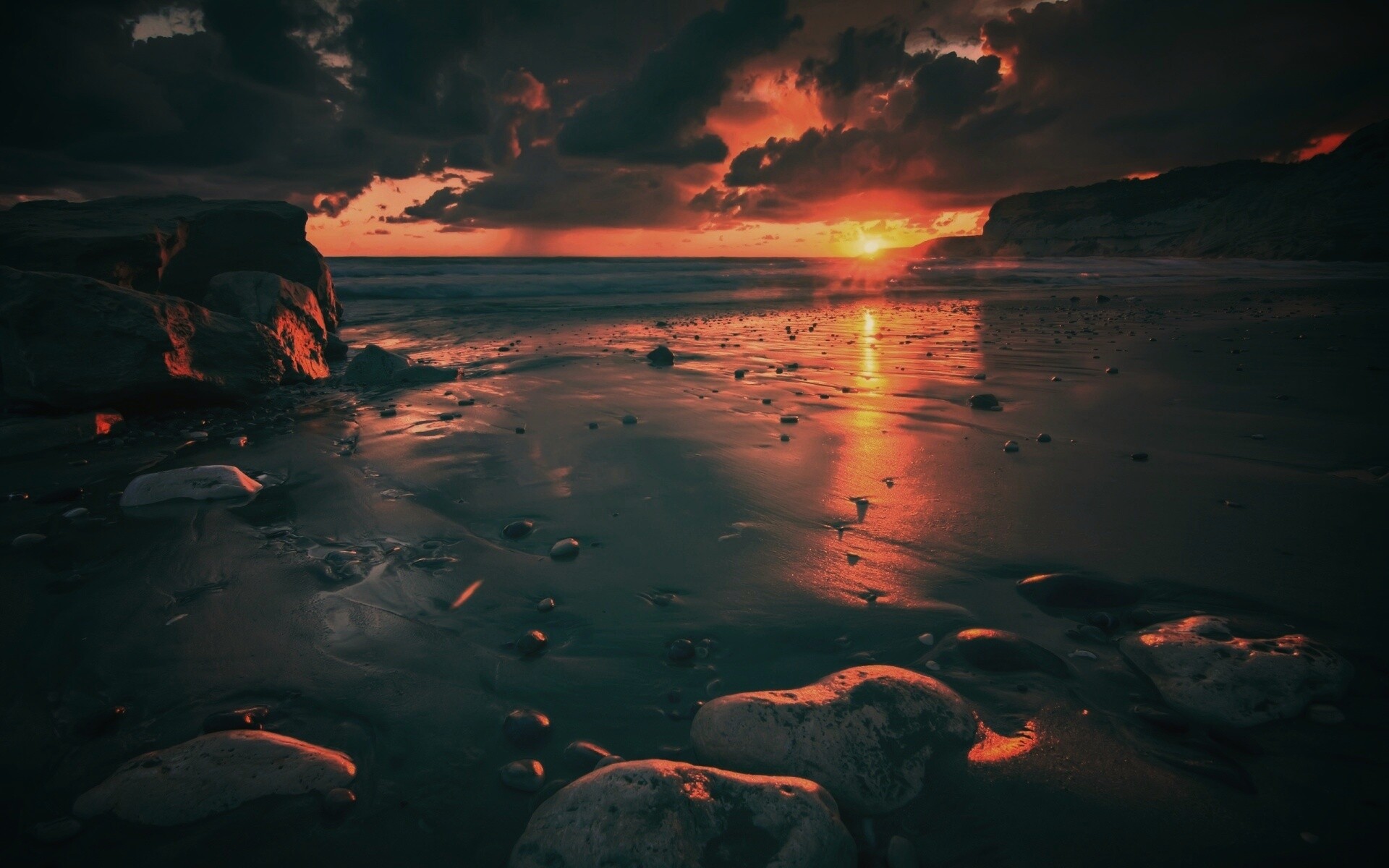 Закат солнца на пляже обои