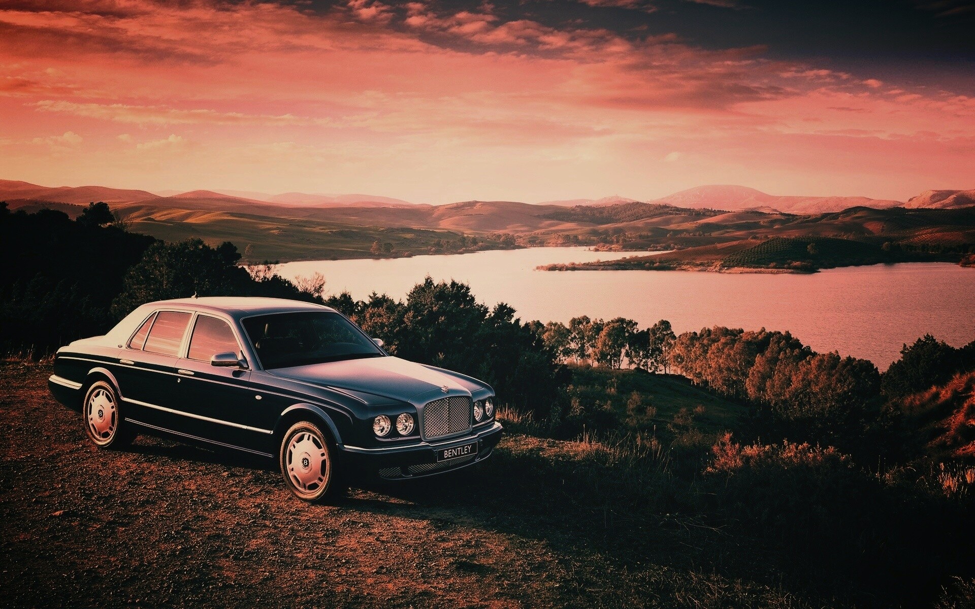 Бентли на природе обои