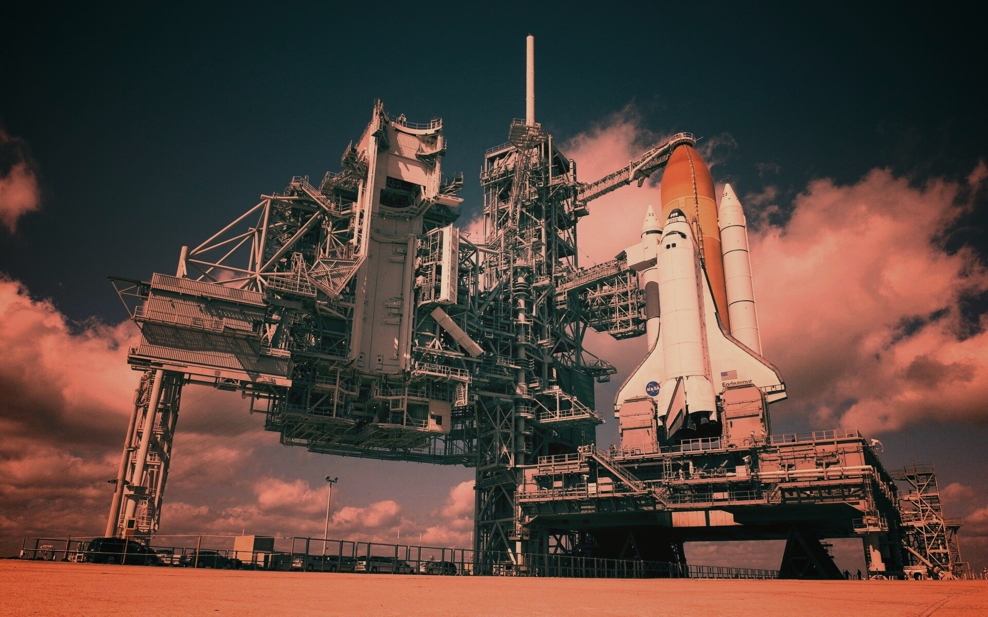 Шаттл на старте обои