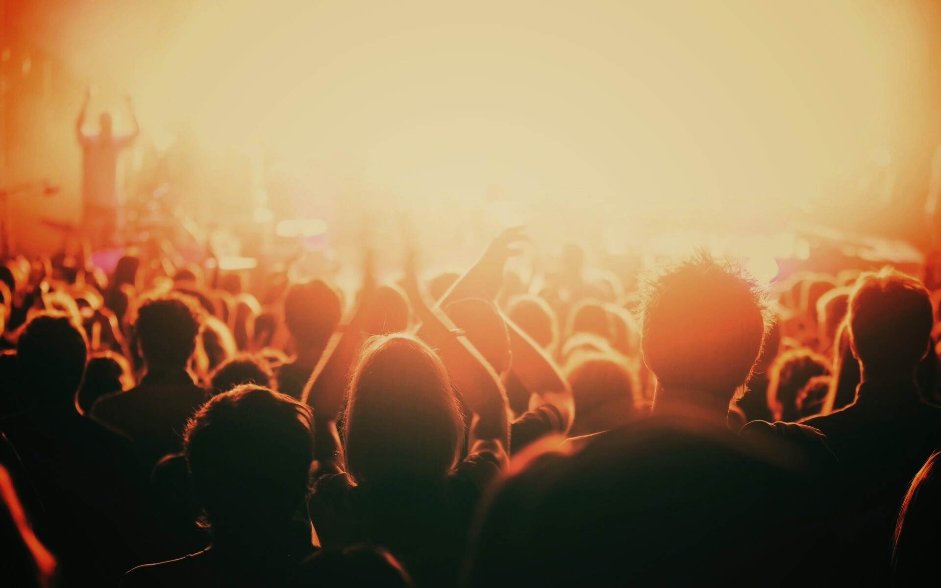 Люди на концерте обои