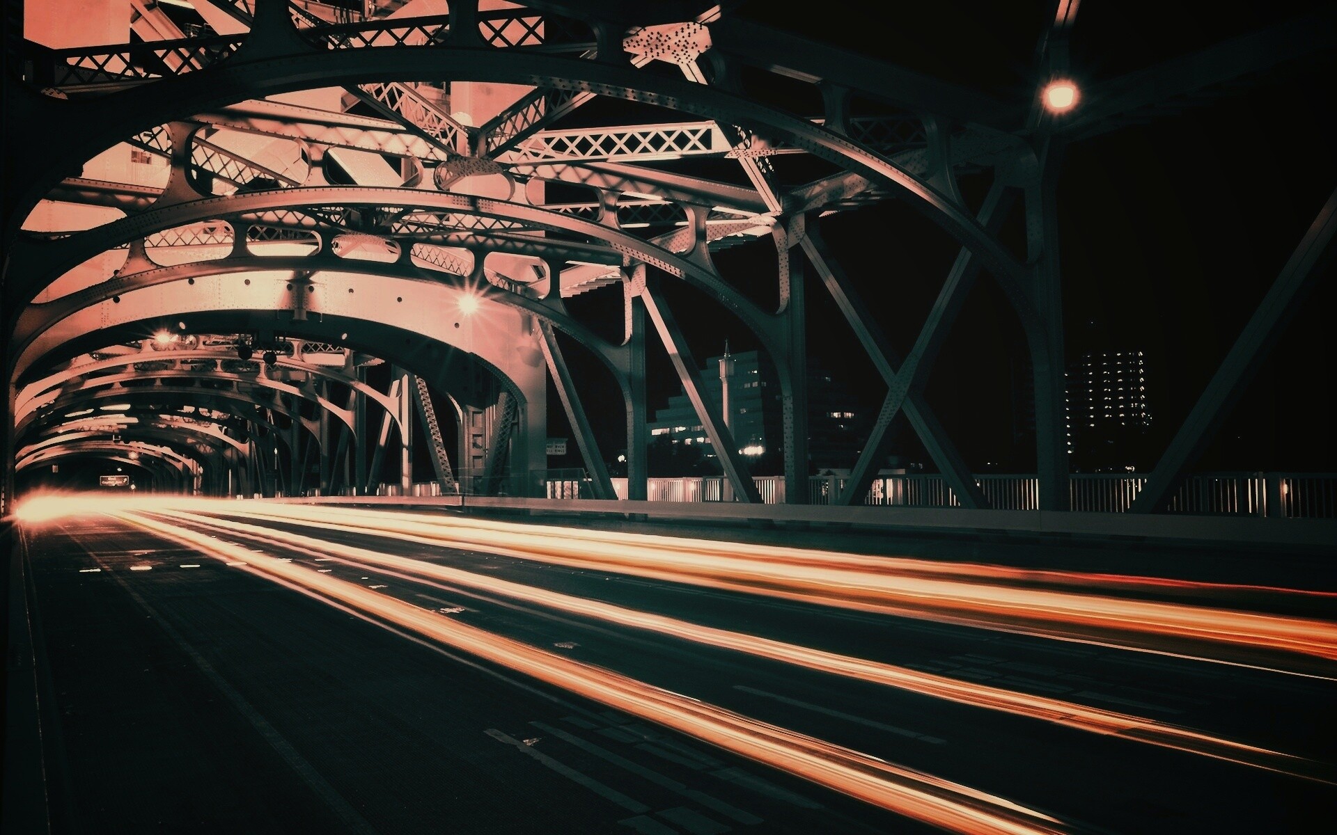 Движение на мосту обои