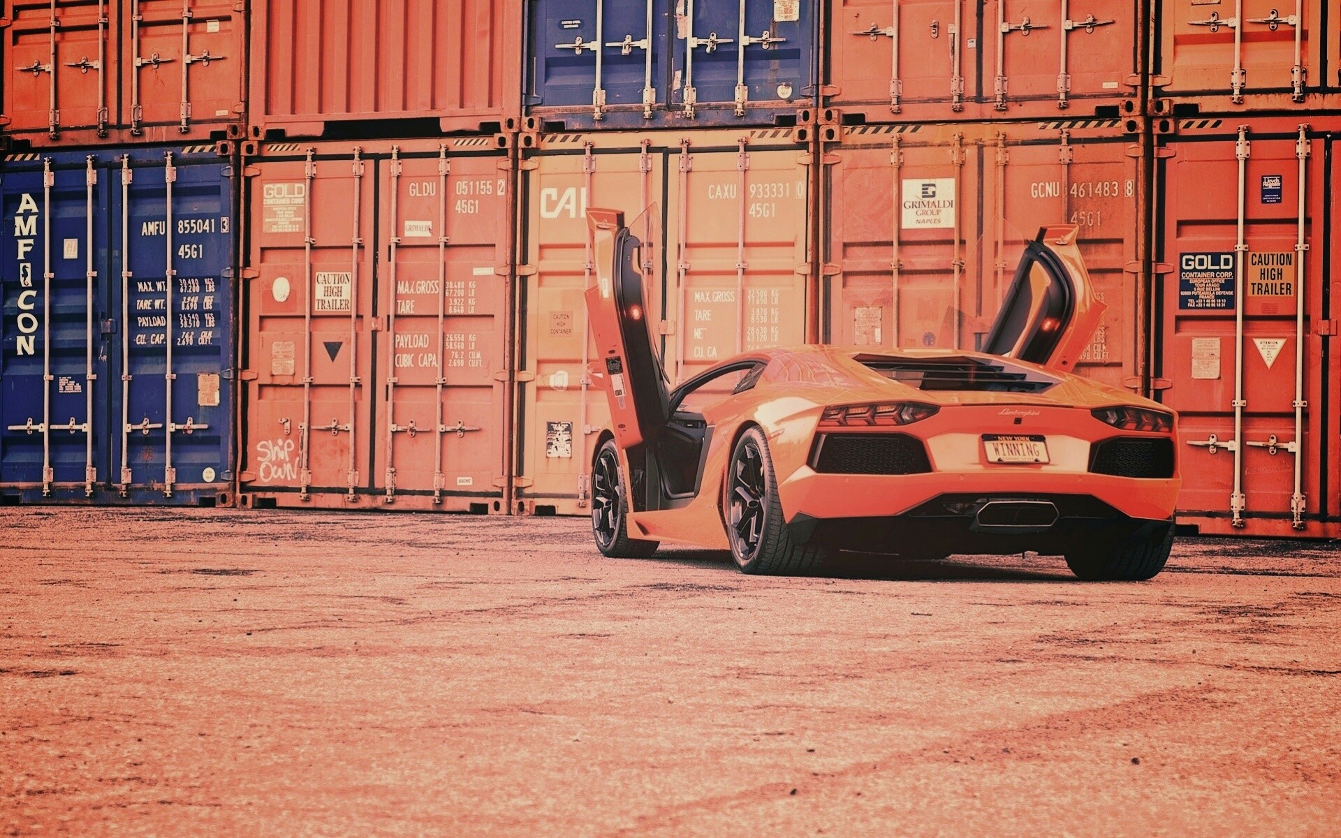 Оранжевый Авентадор обои