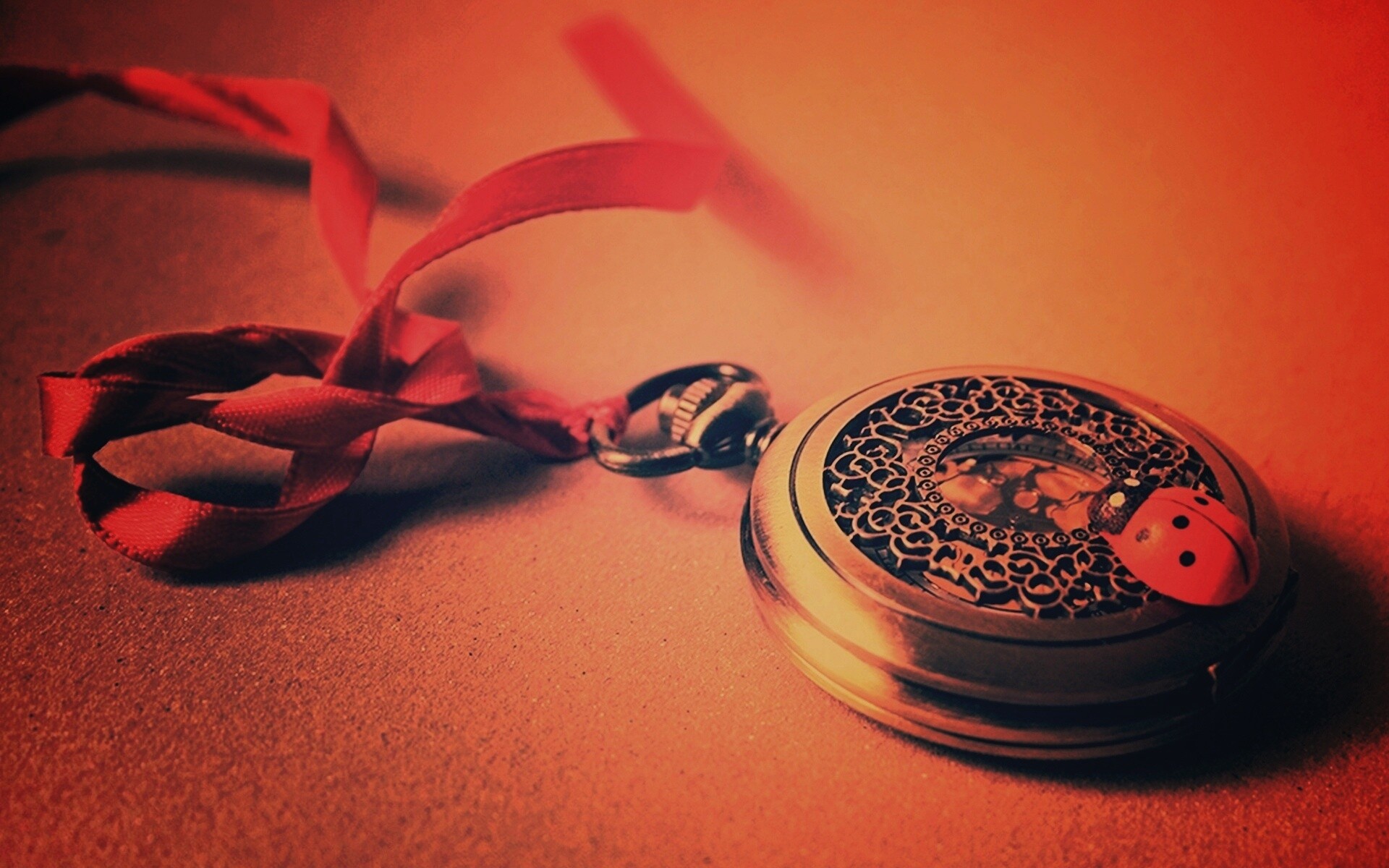 Искусные карманные часы обои