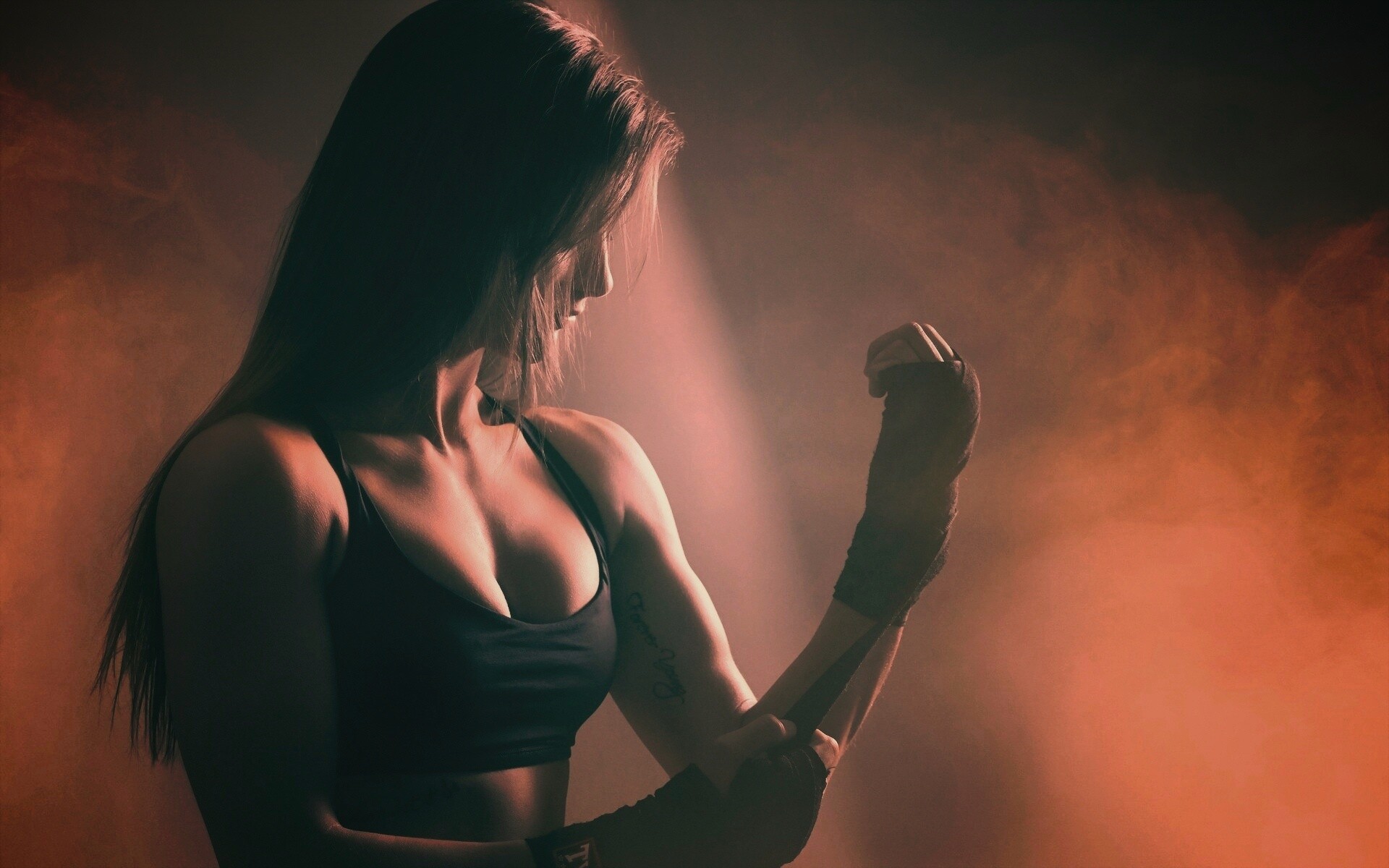 Спортивная девушка обои