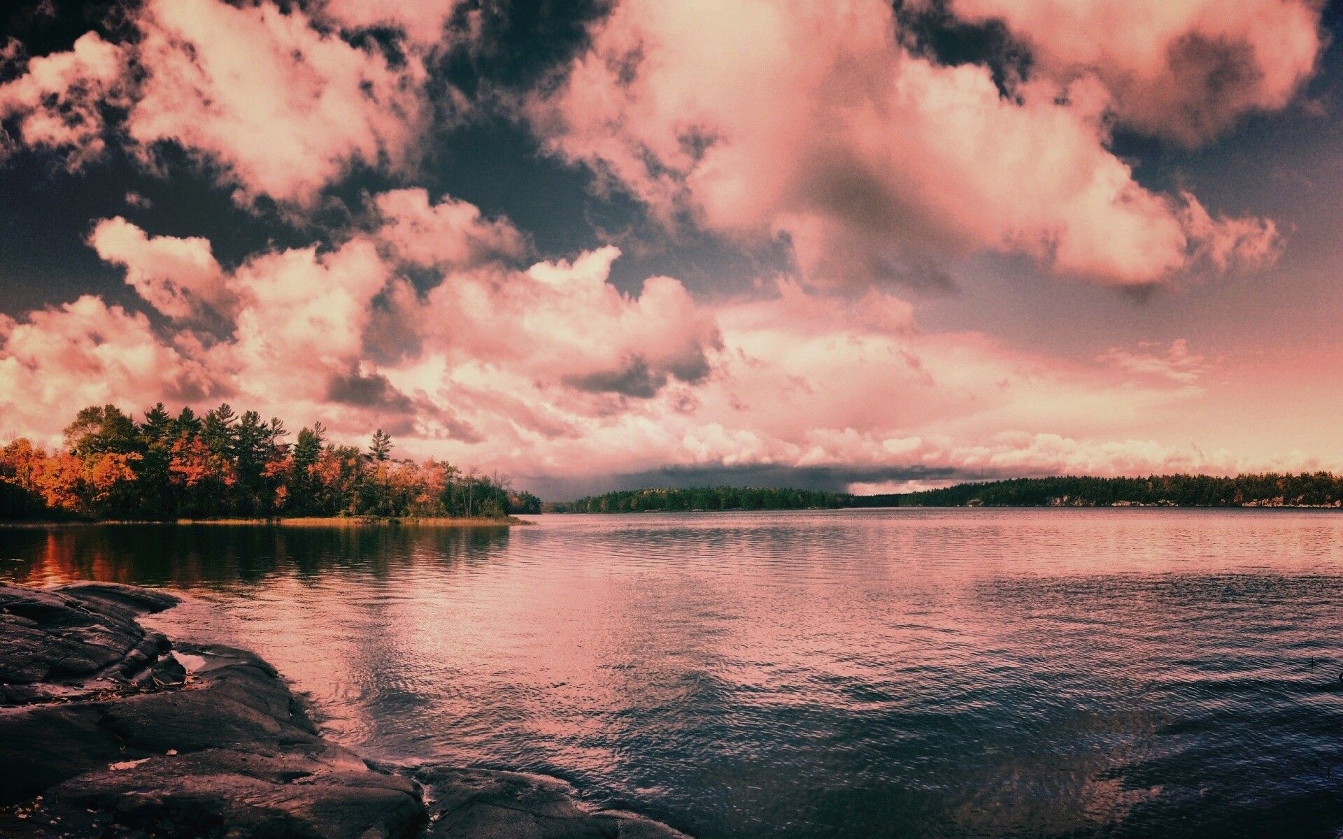 Штиль над озером обои