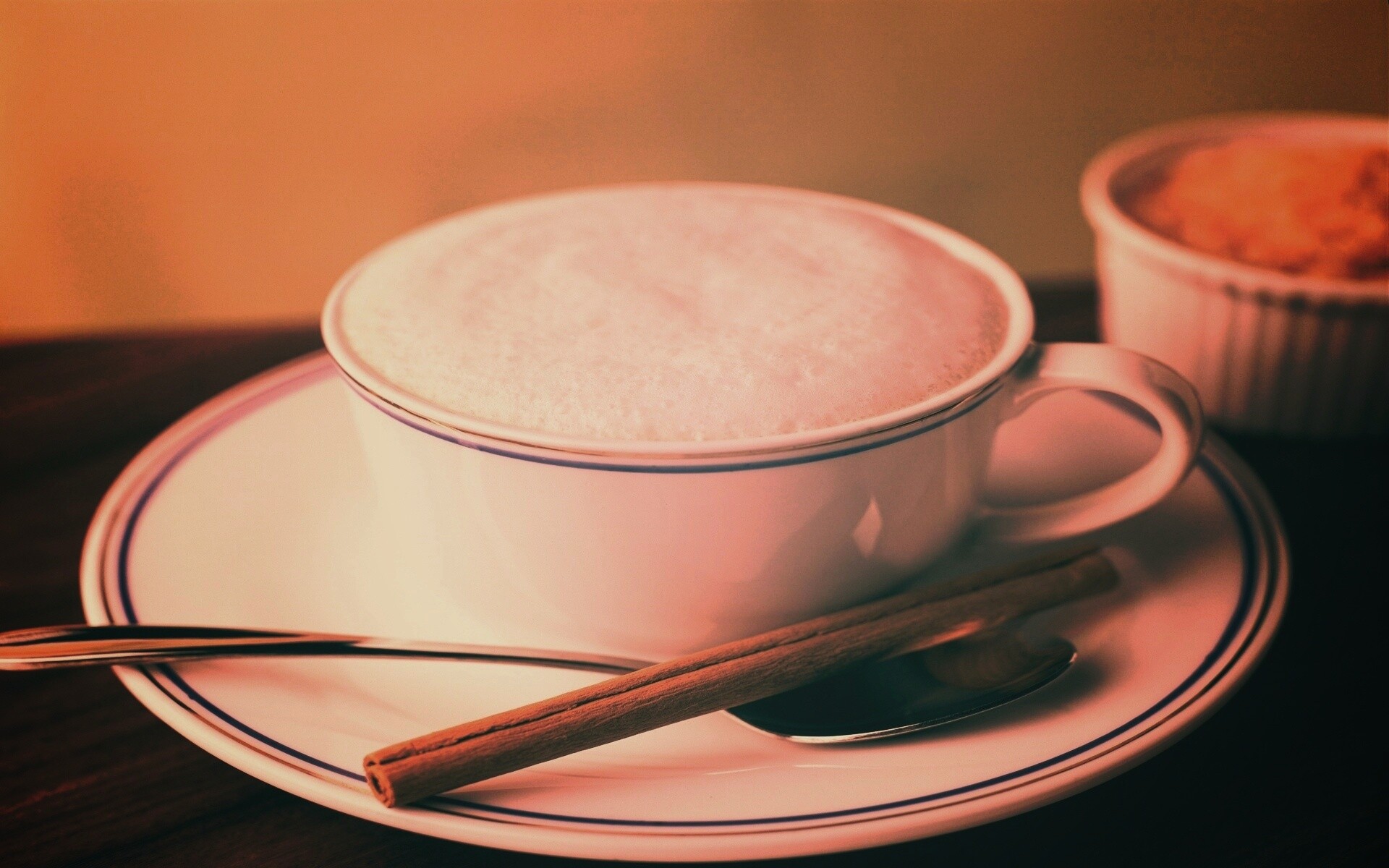 Чашечка кофе с корицей обои