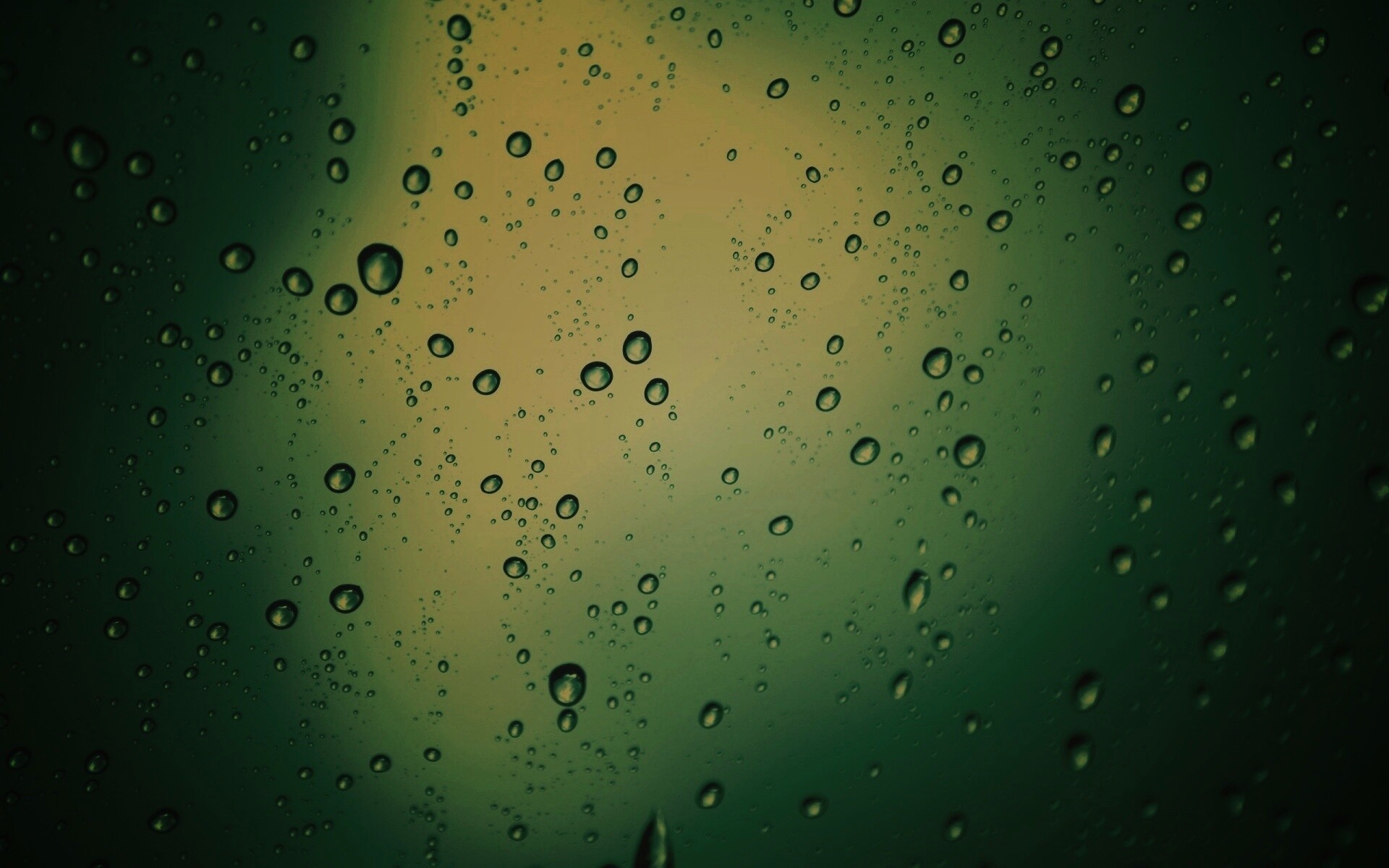 Обои капель дождя на стекле обои