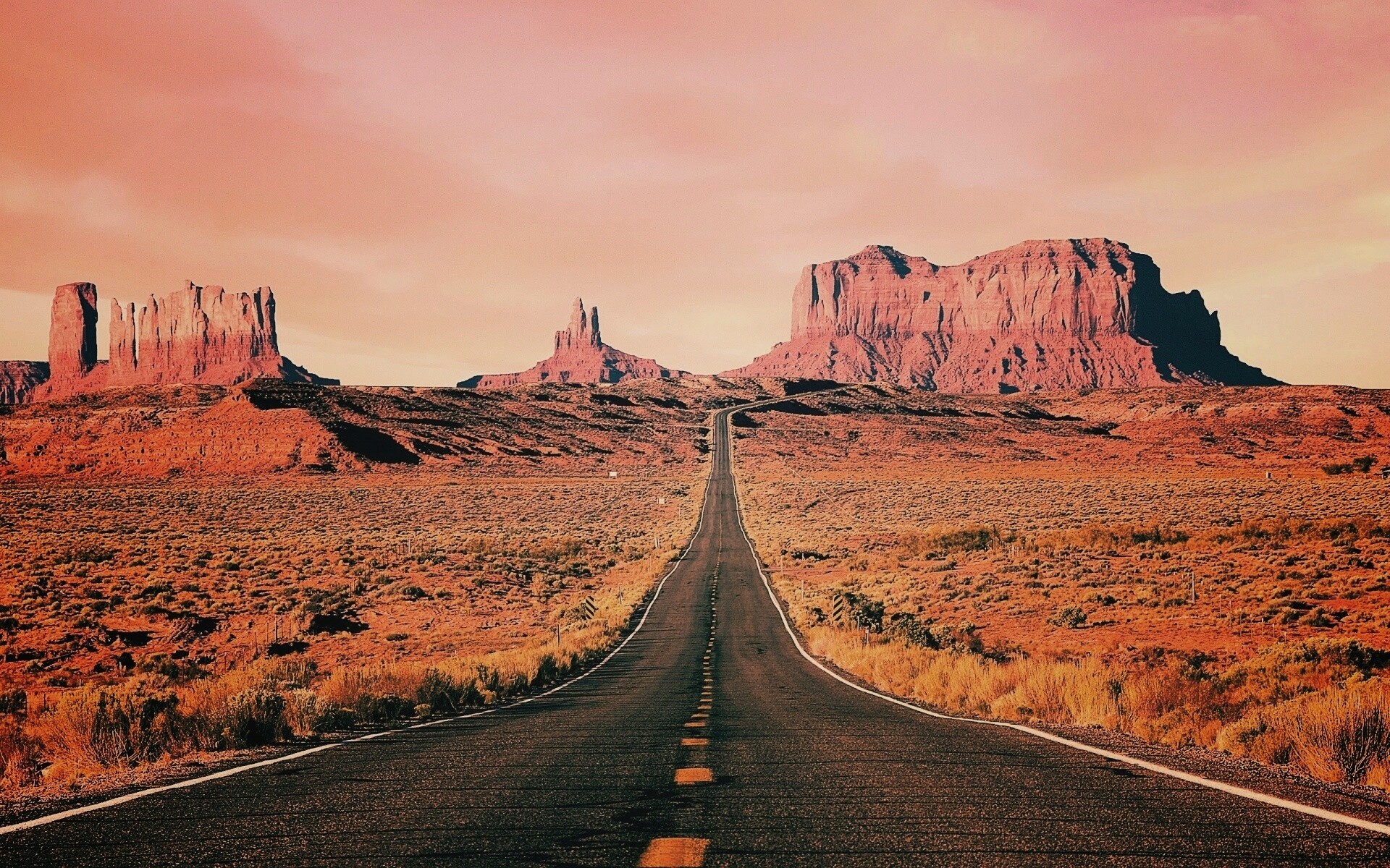 Дорога в пустыне обои