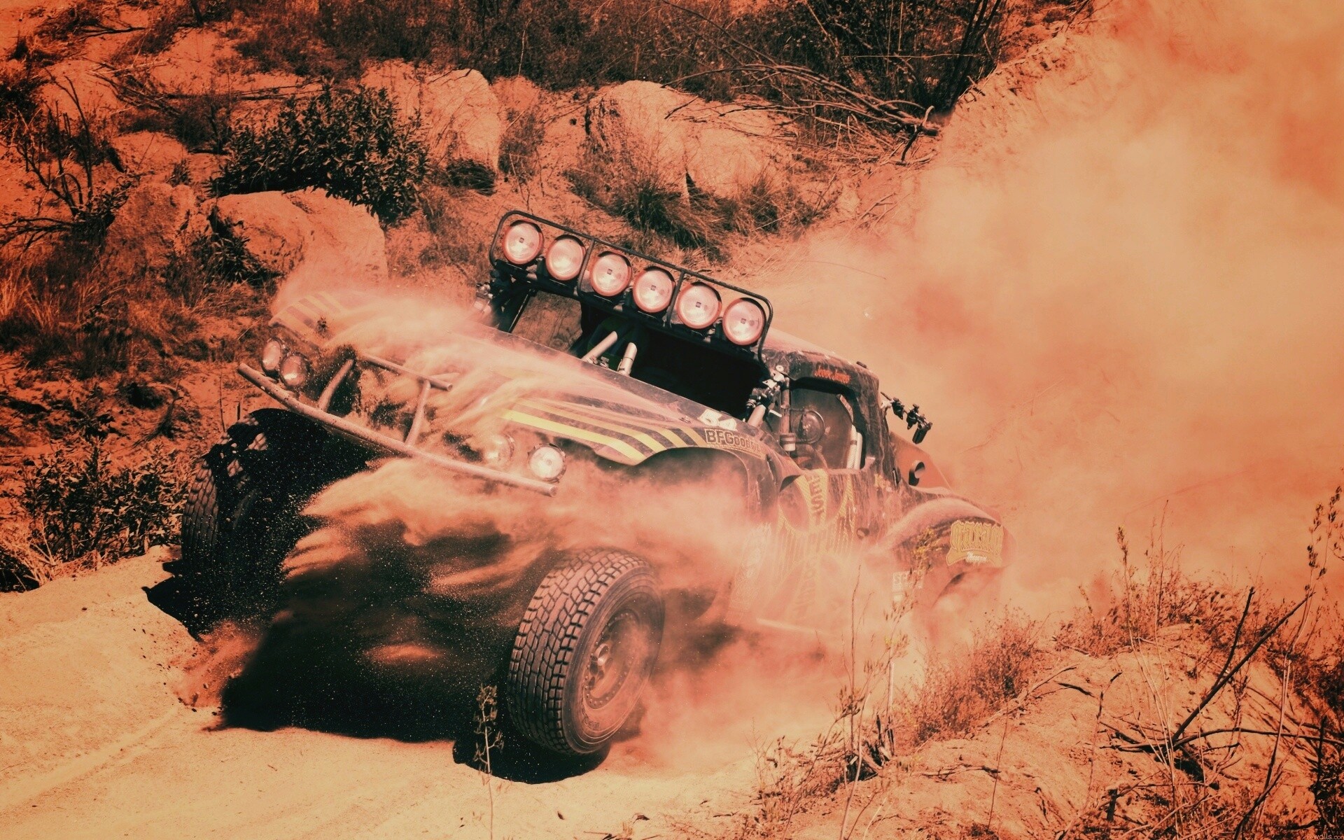 Раллийный внедорожник обои