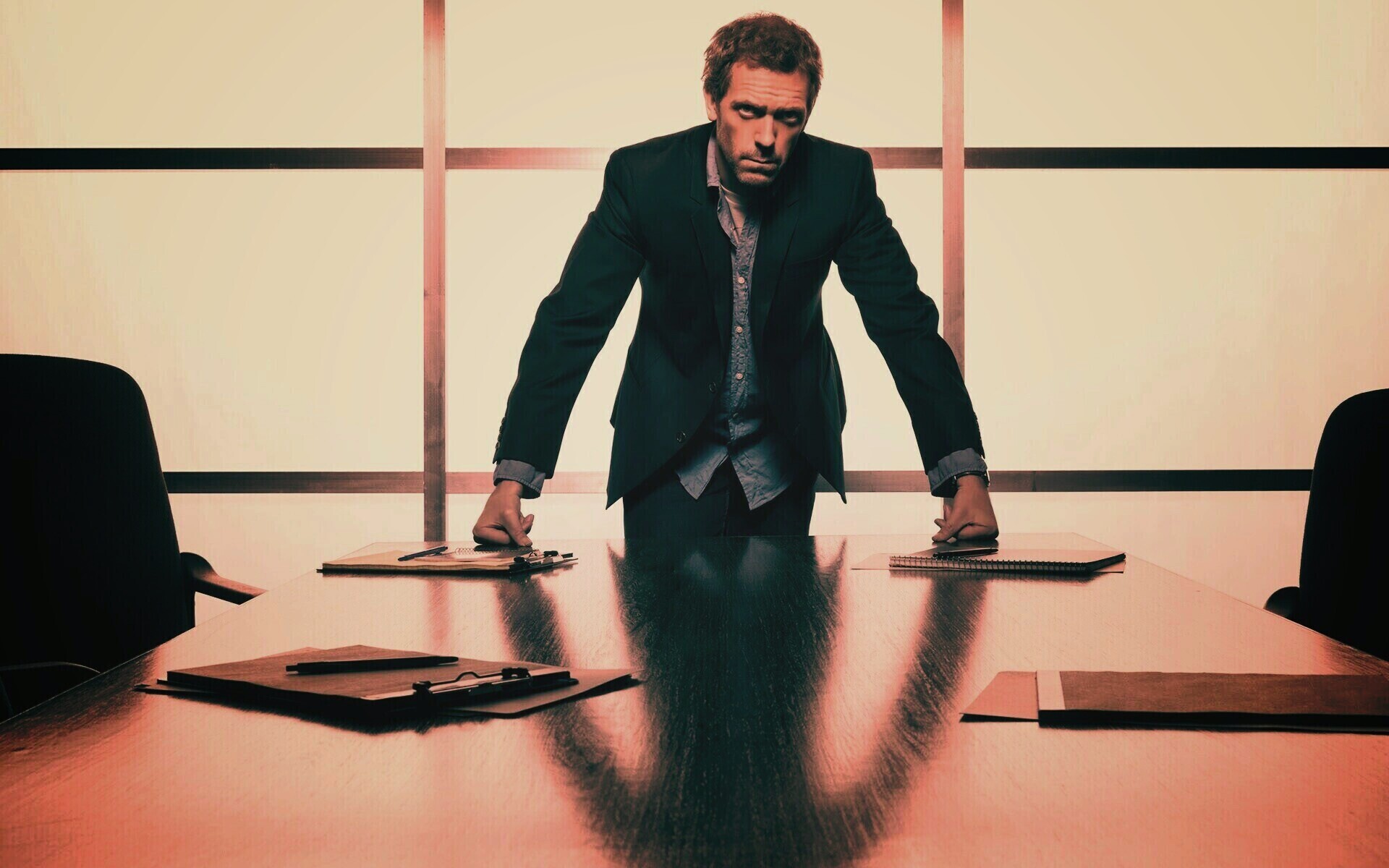 Хью Лори обои