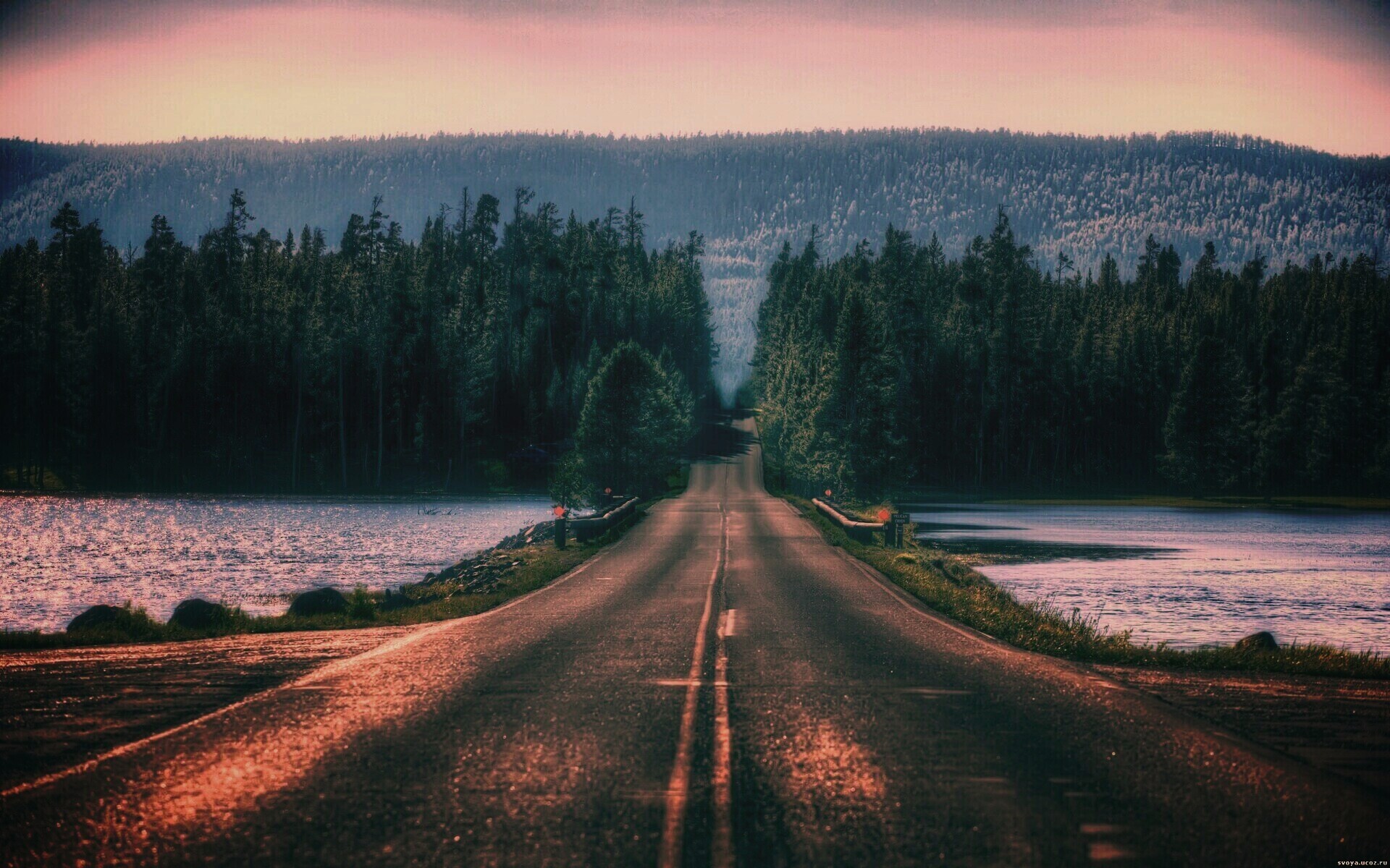 Дорога через озеро обои
