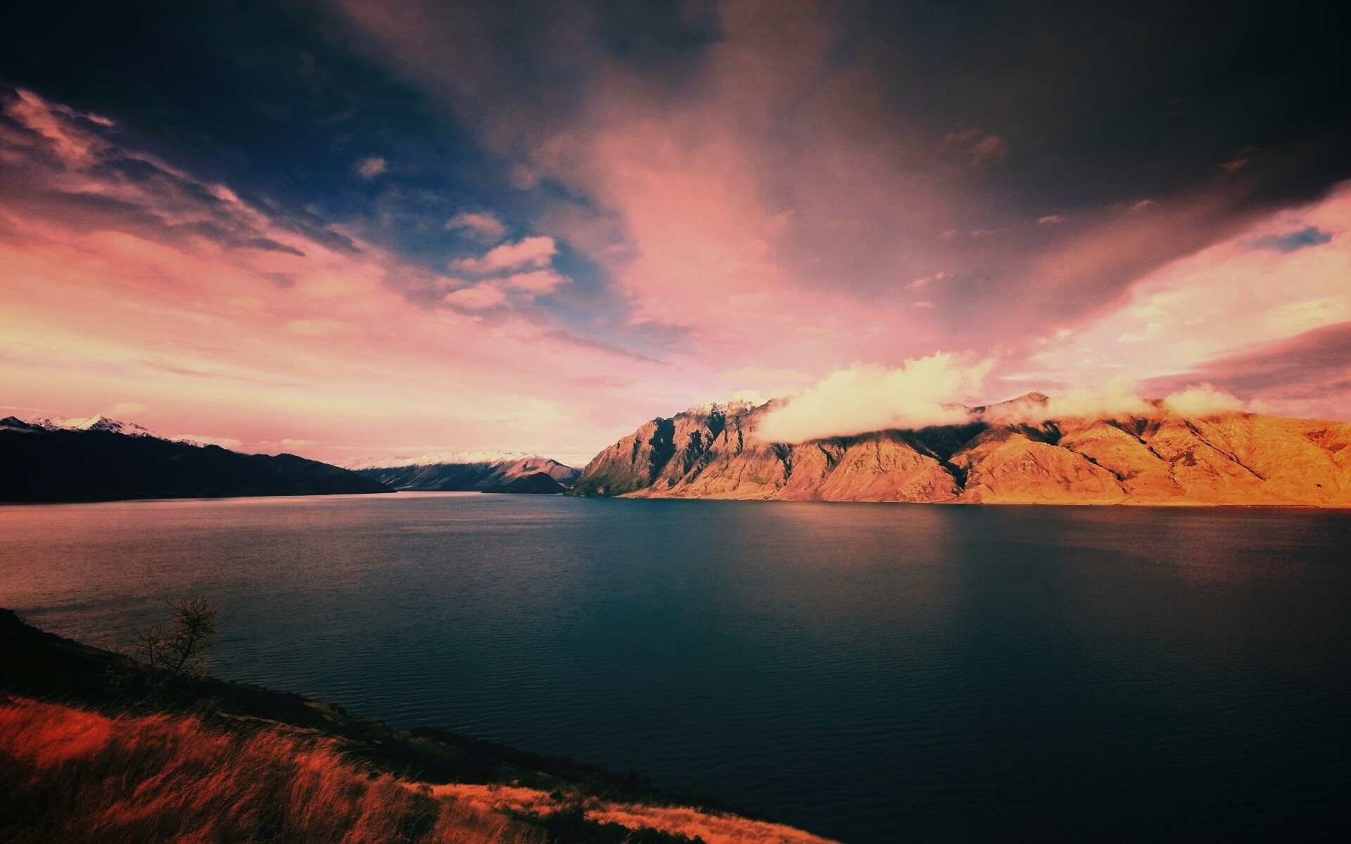 Живописная широкая река обои