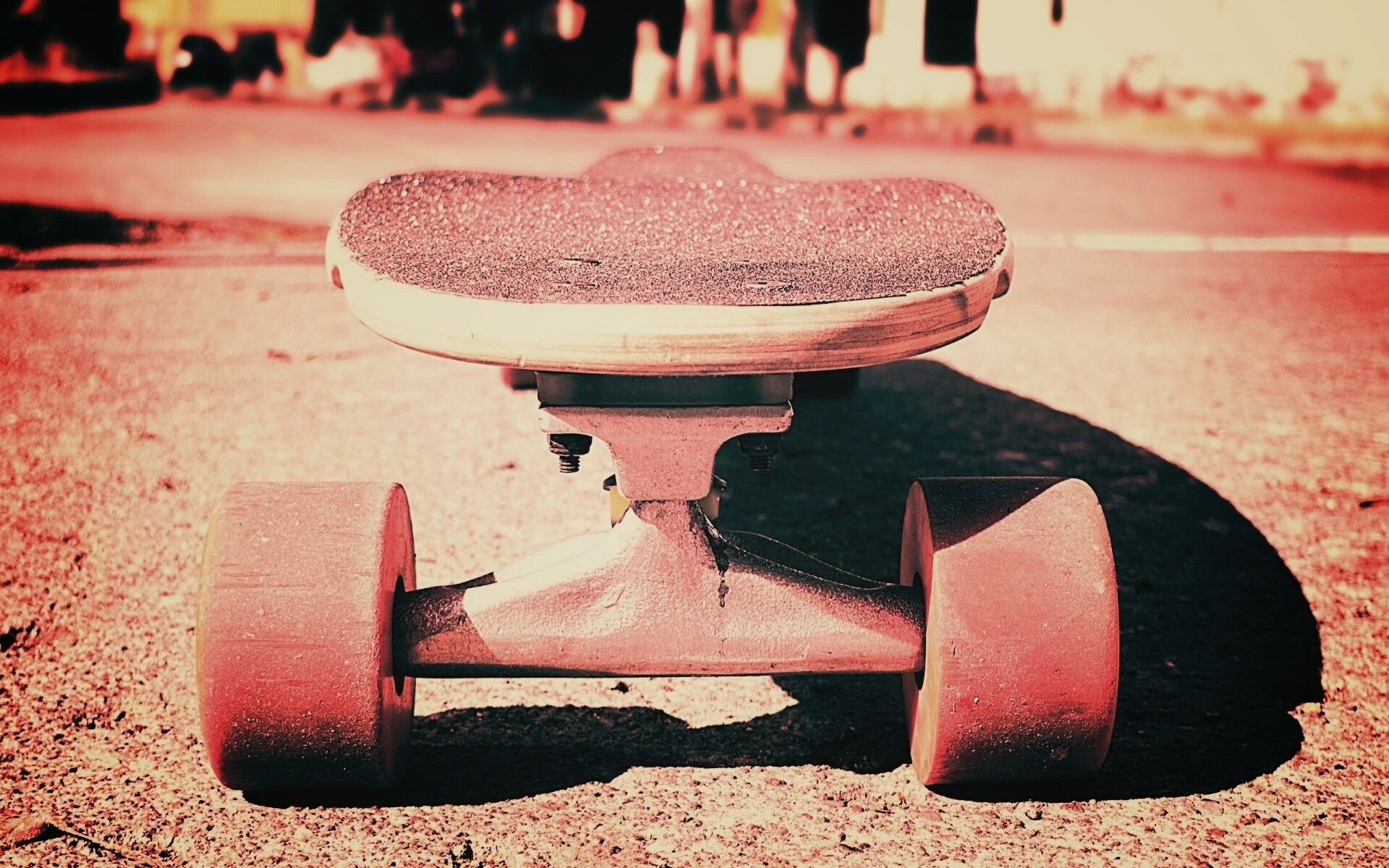 Скейтборд на солнце обои