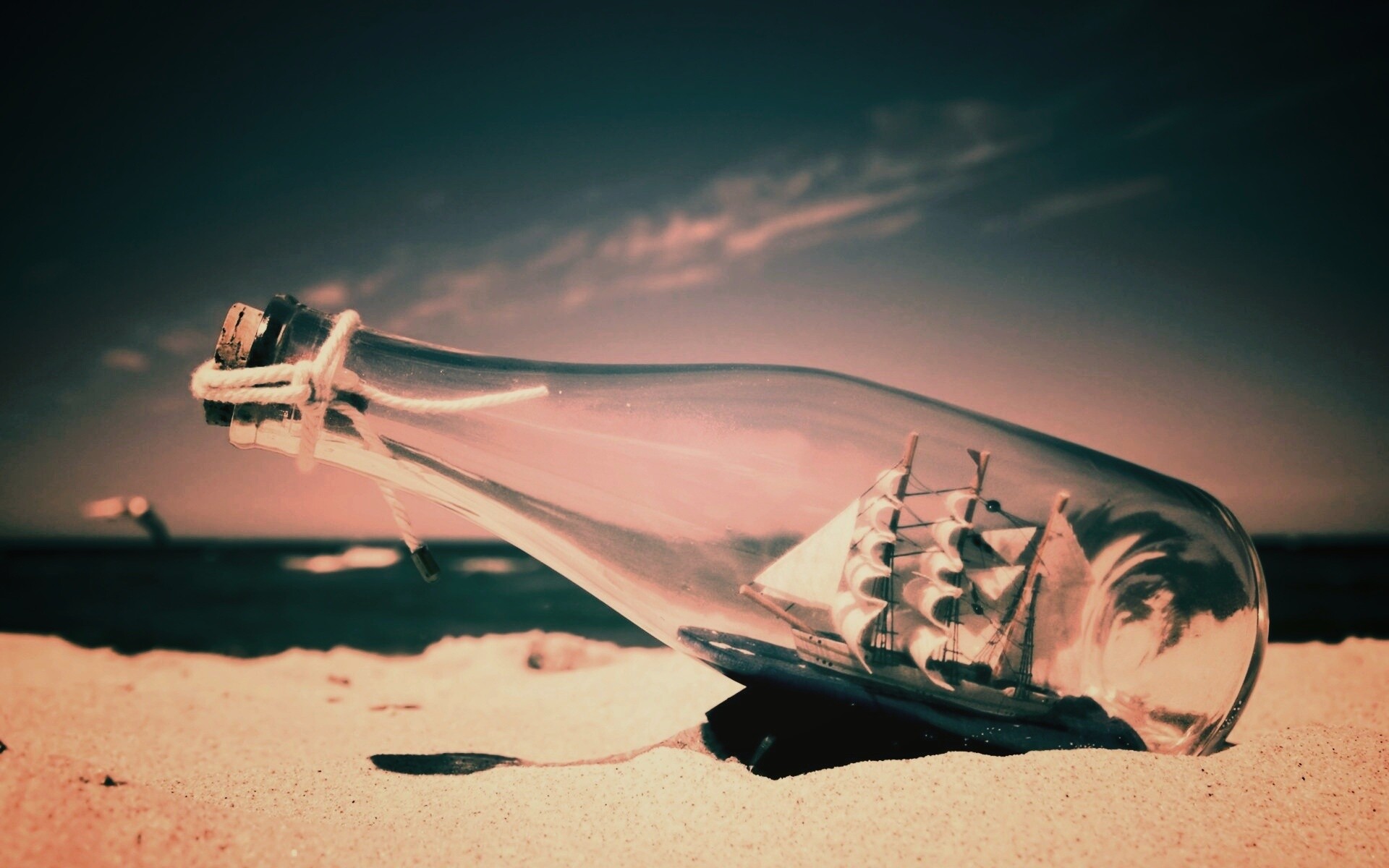 Парусник в бутылке обои