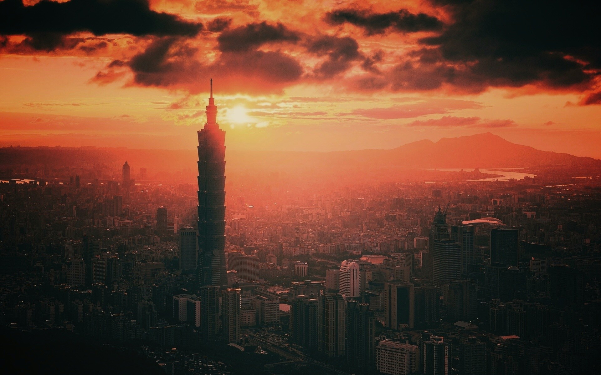 Башня на закате обои