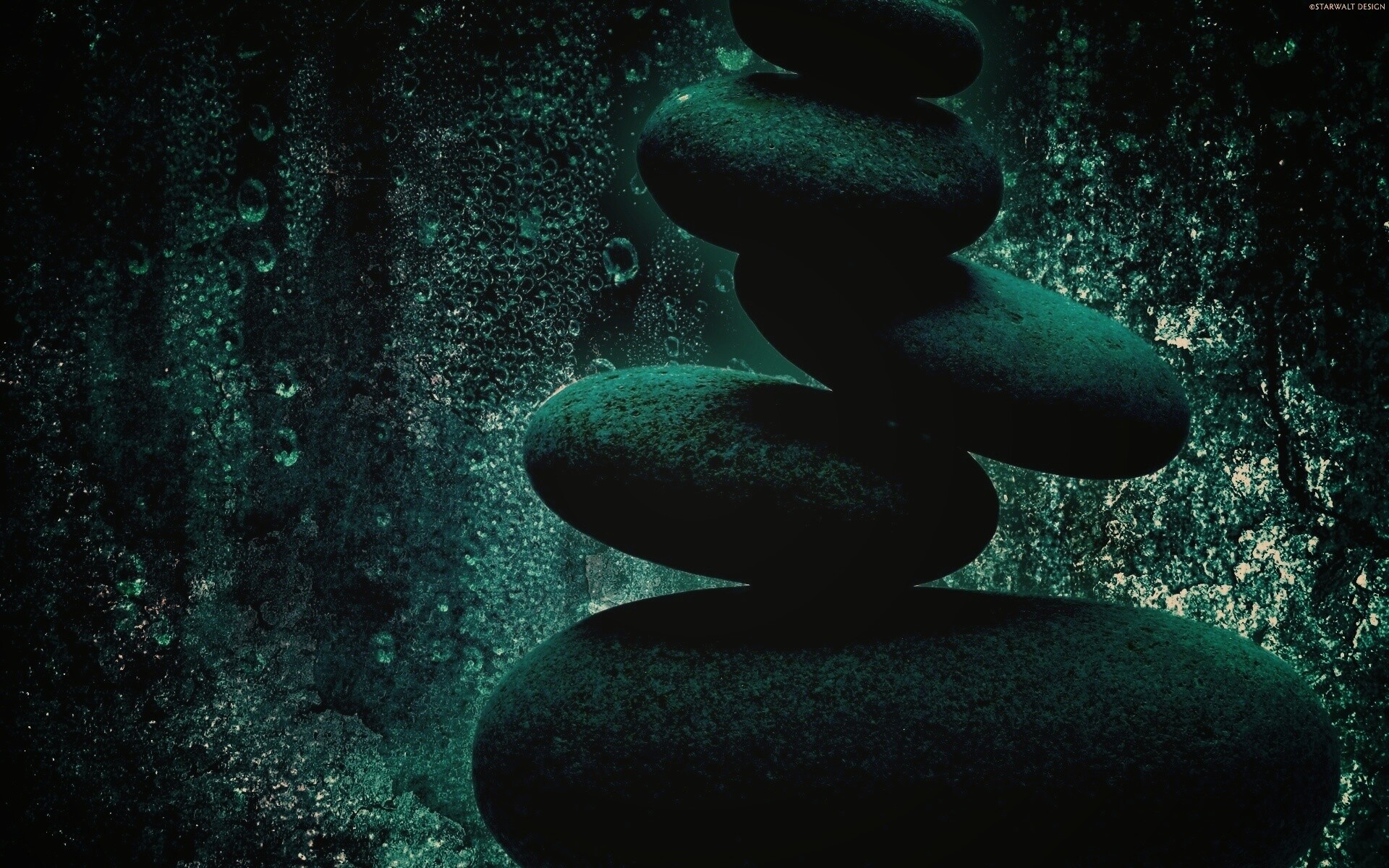 Башня из камней под водой обои