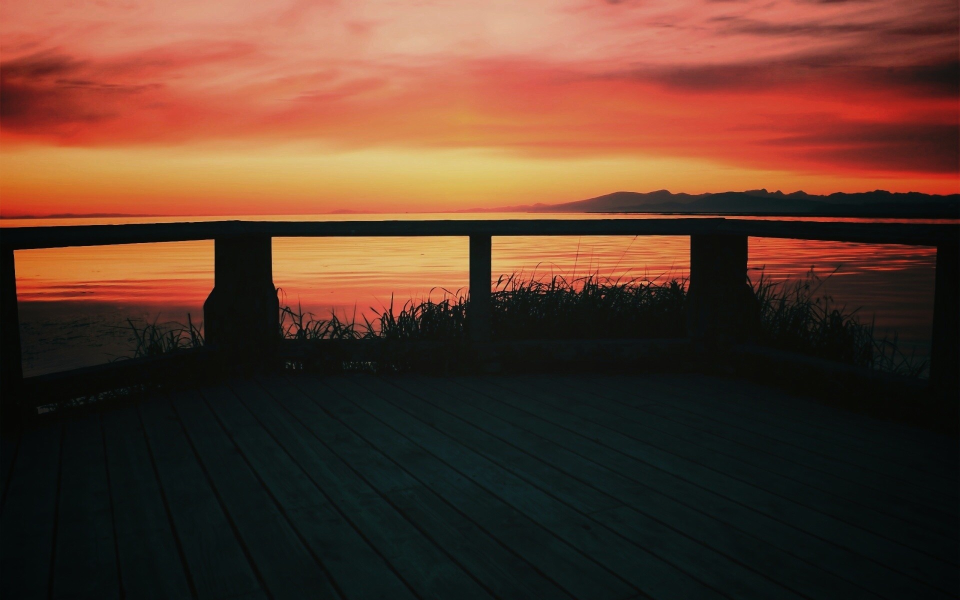 Терасса на море обои