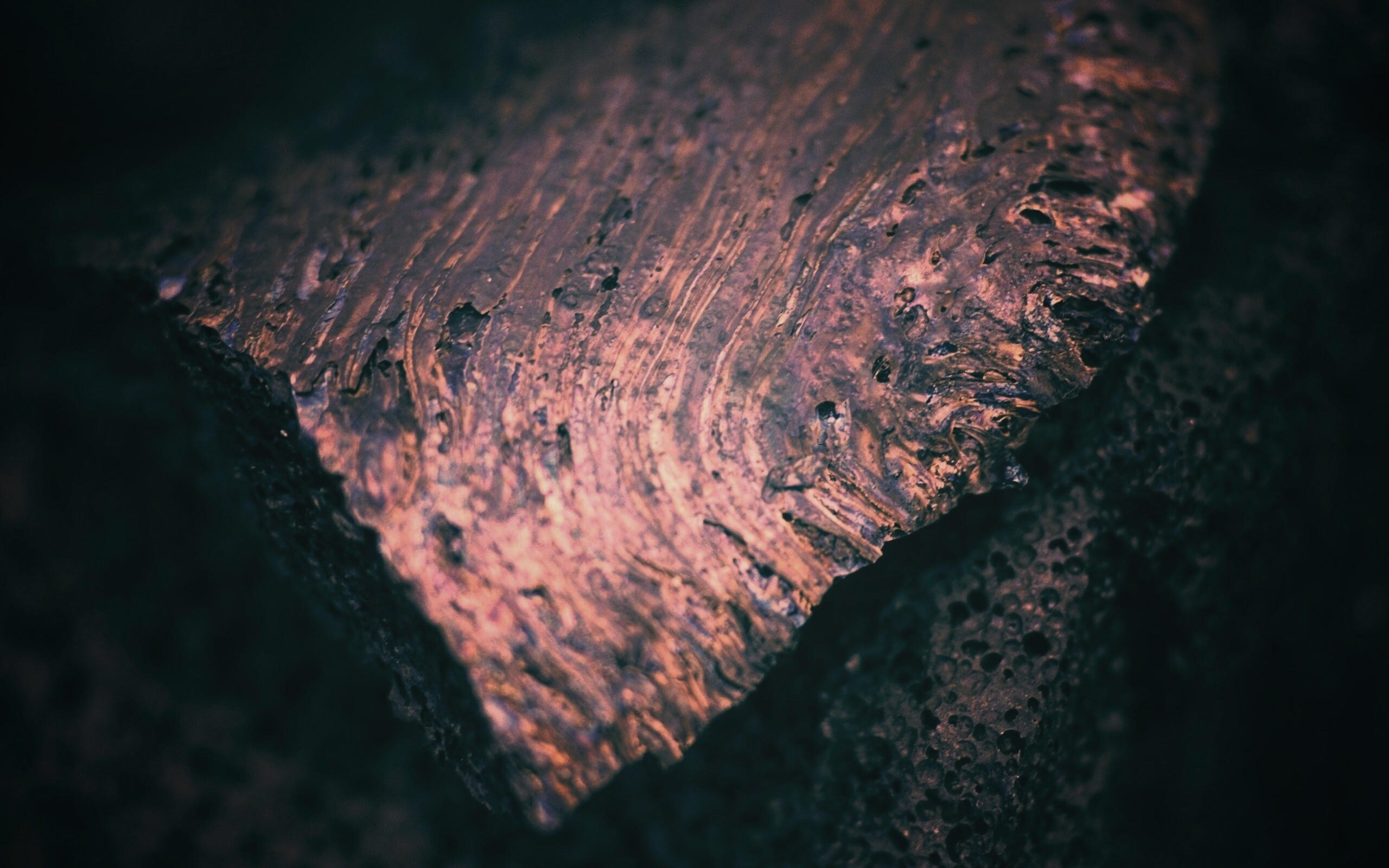 Металл с радужным отливом обои