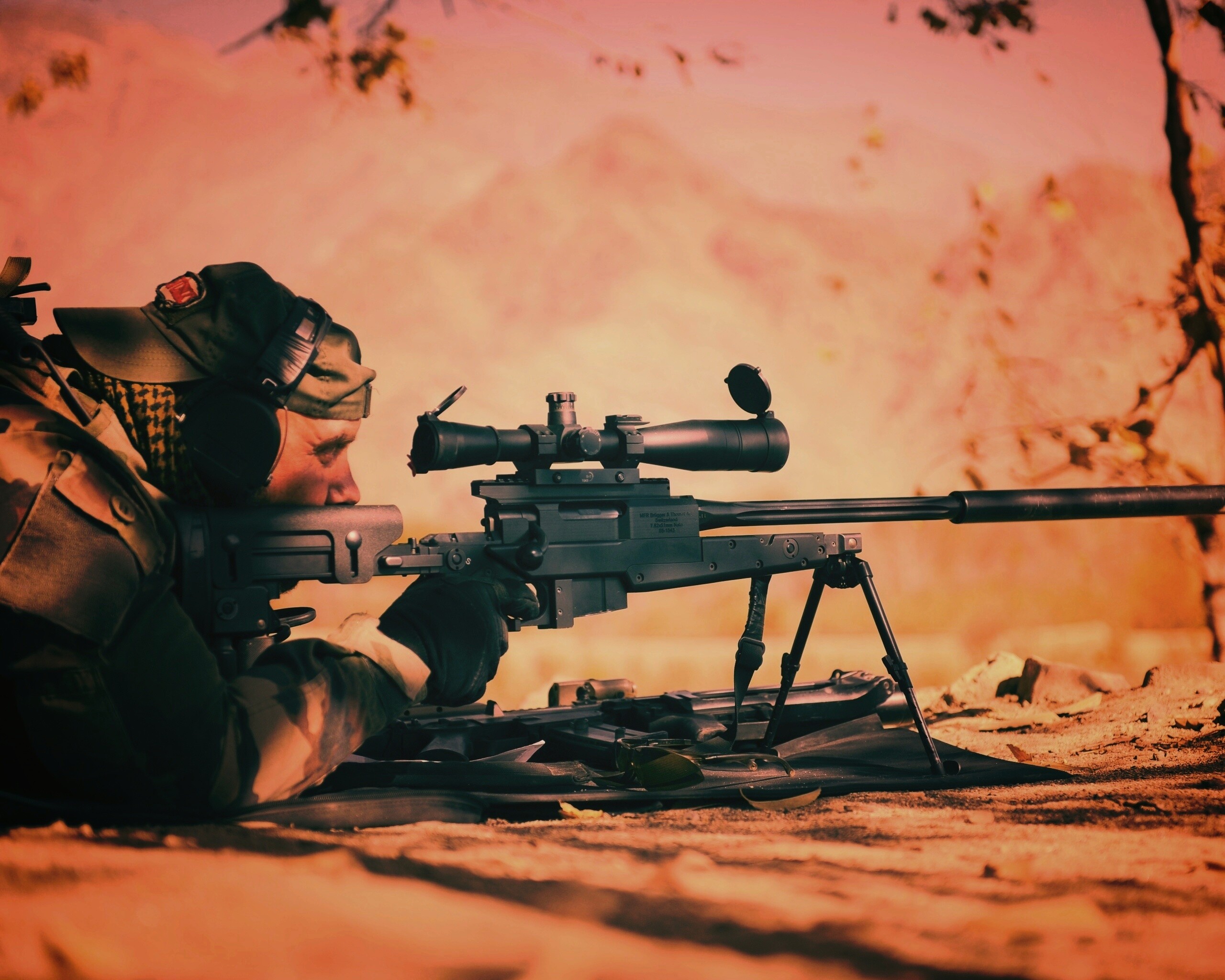 Стрелок в засаде обои