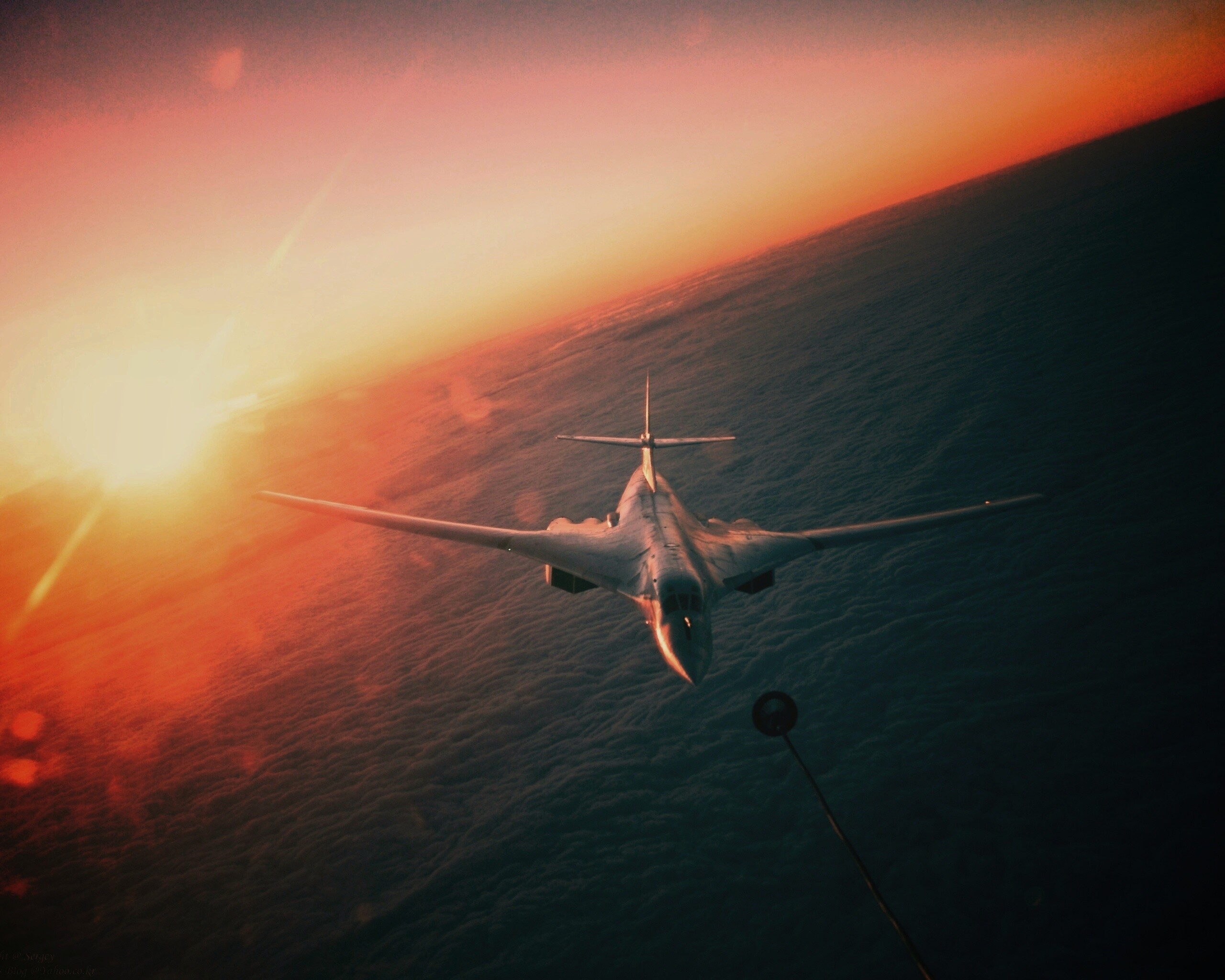 Ту 160 над облаками обои