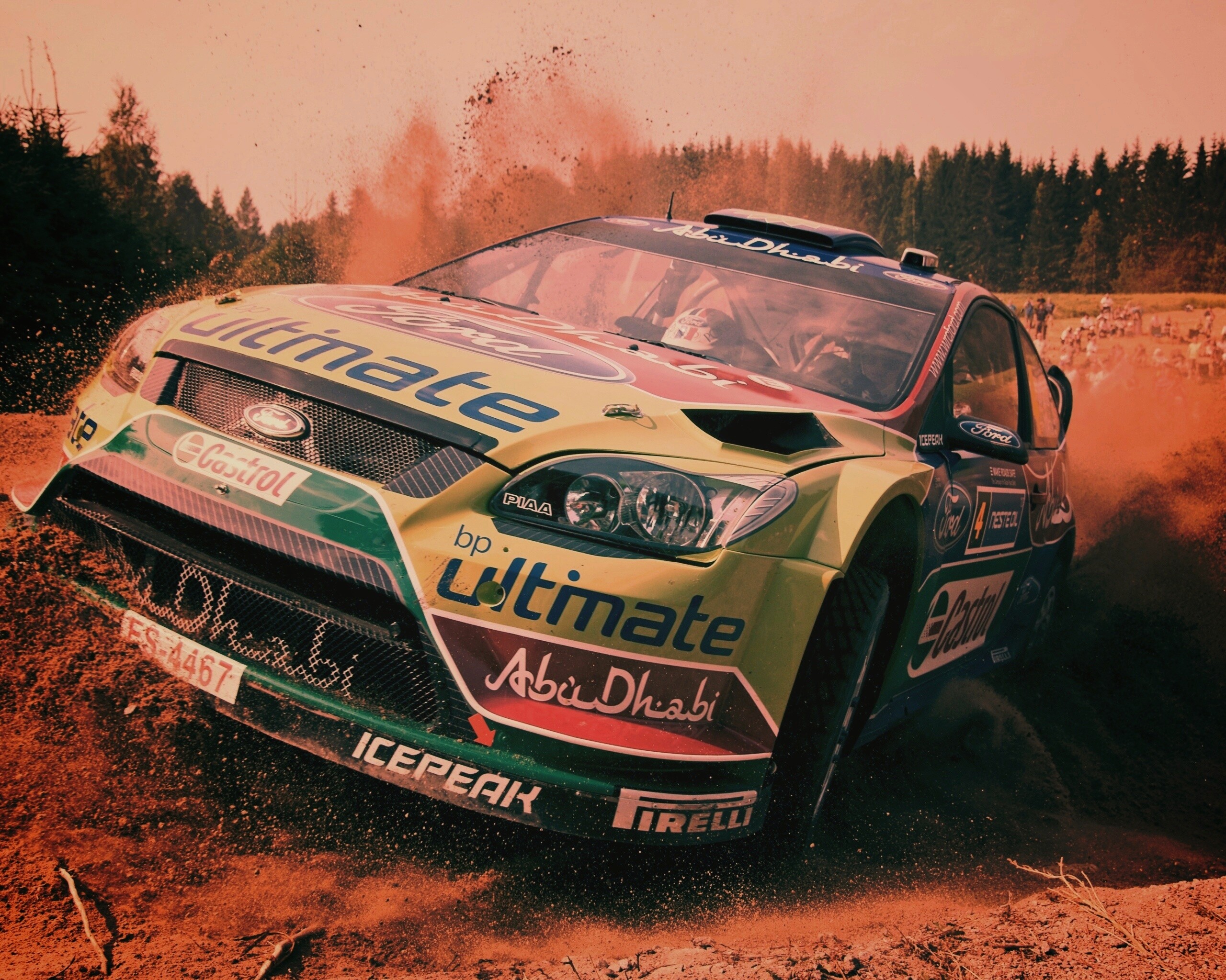 Форд учавствует в ралли обои