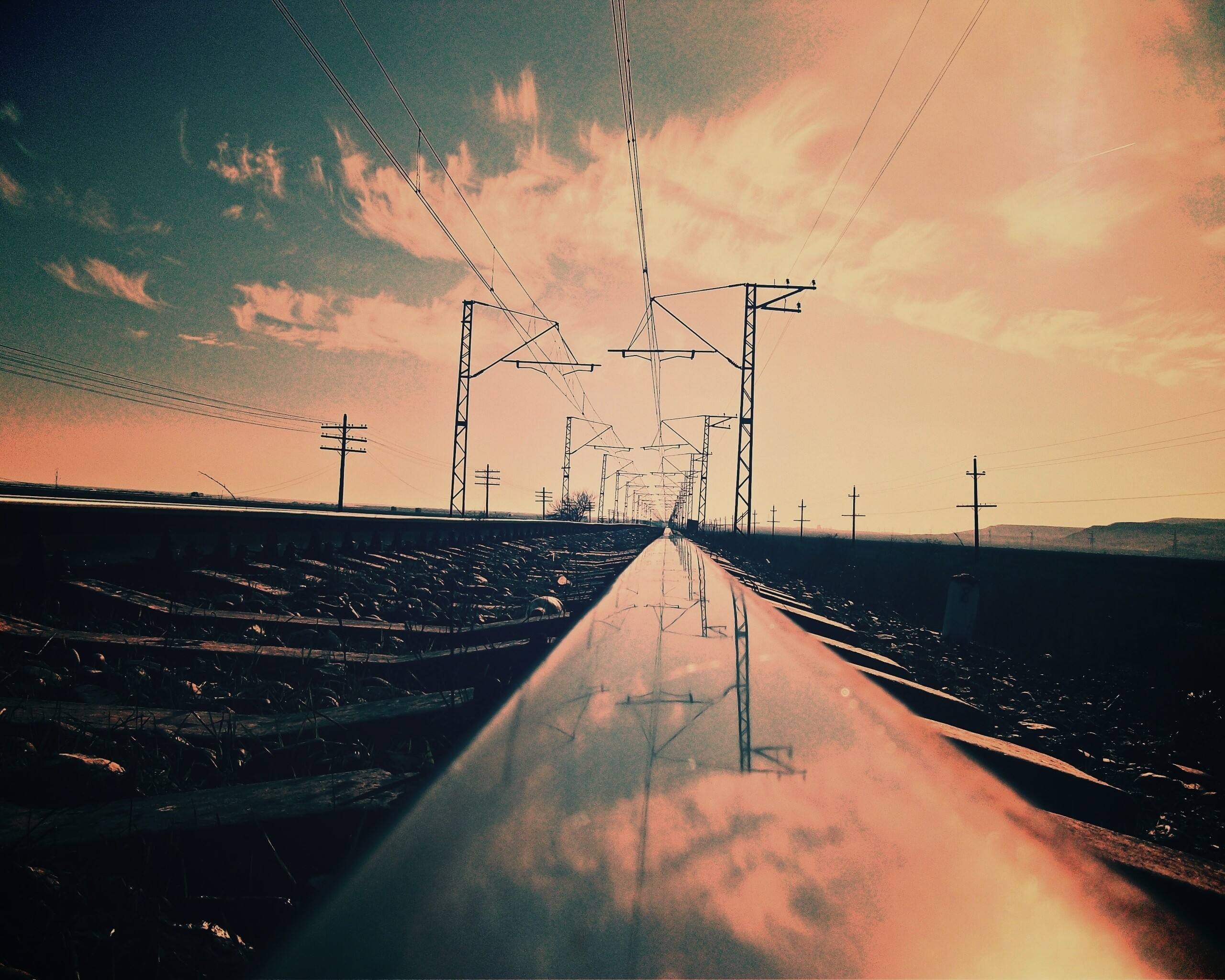 Фото вдоль железной дороги обои