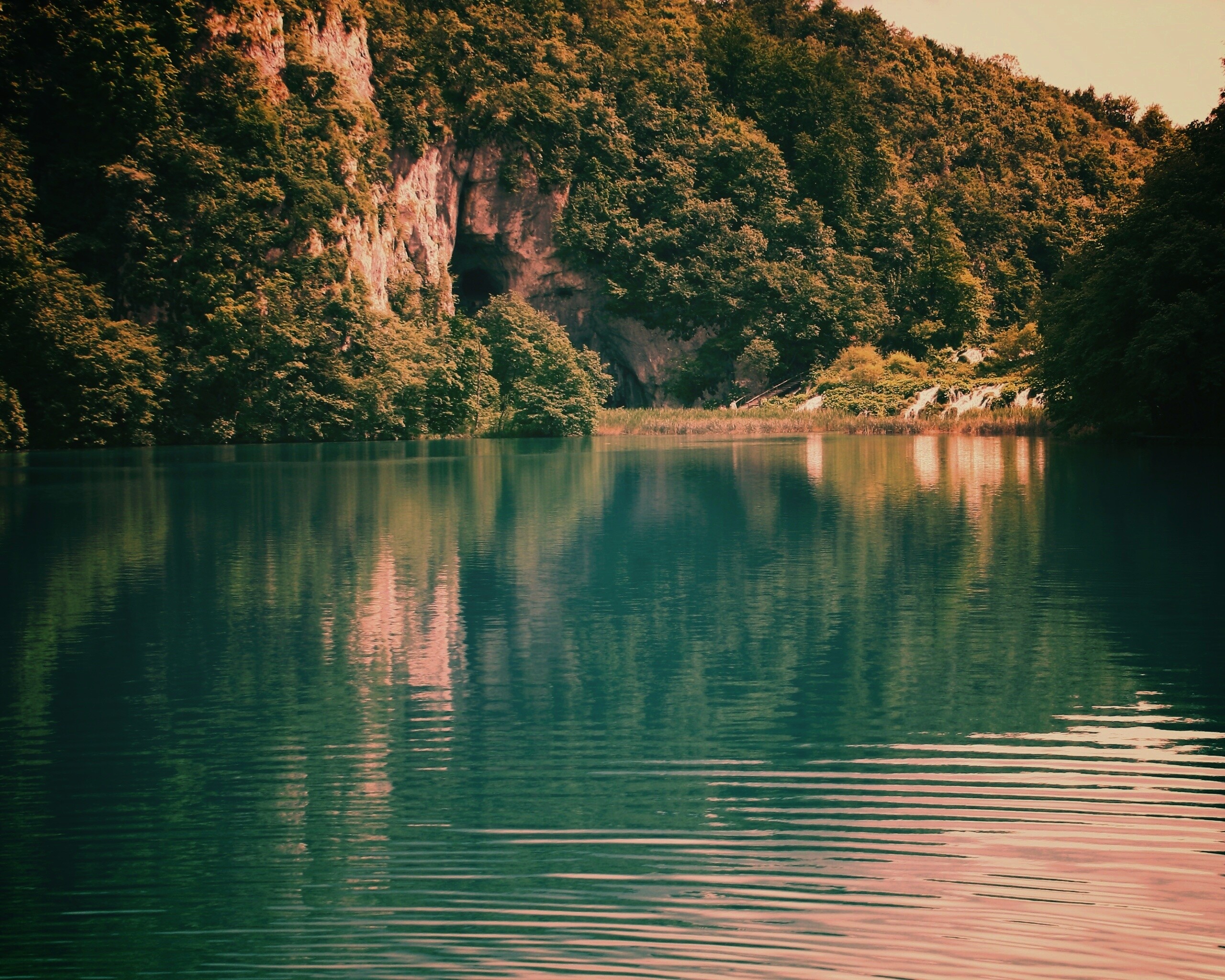 Девственное озеро обои