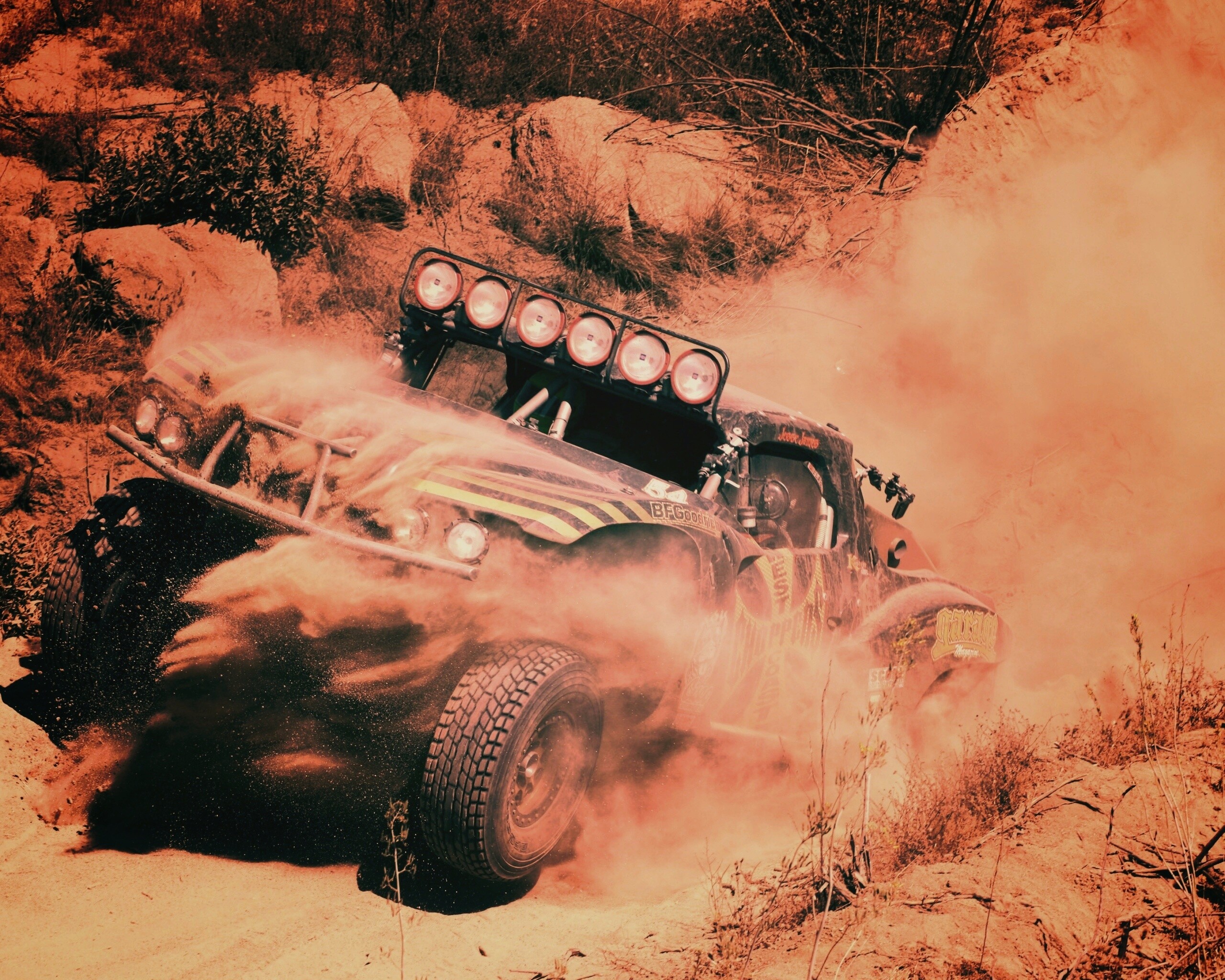 Раллийный внедорожник обои