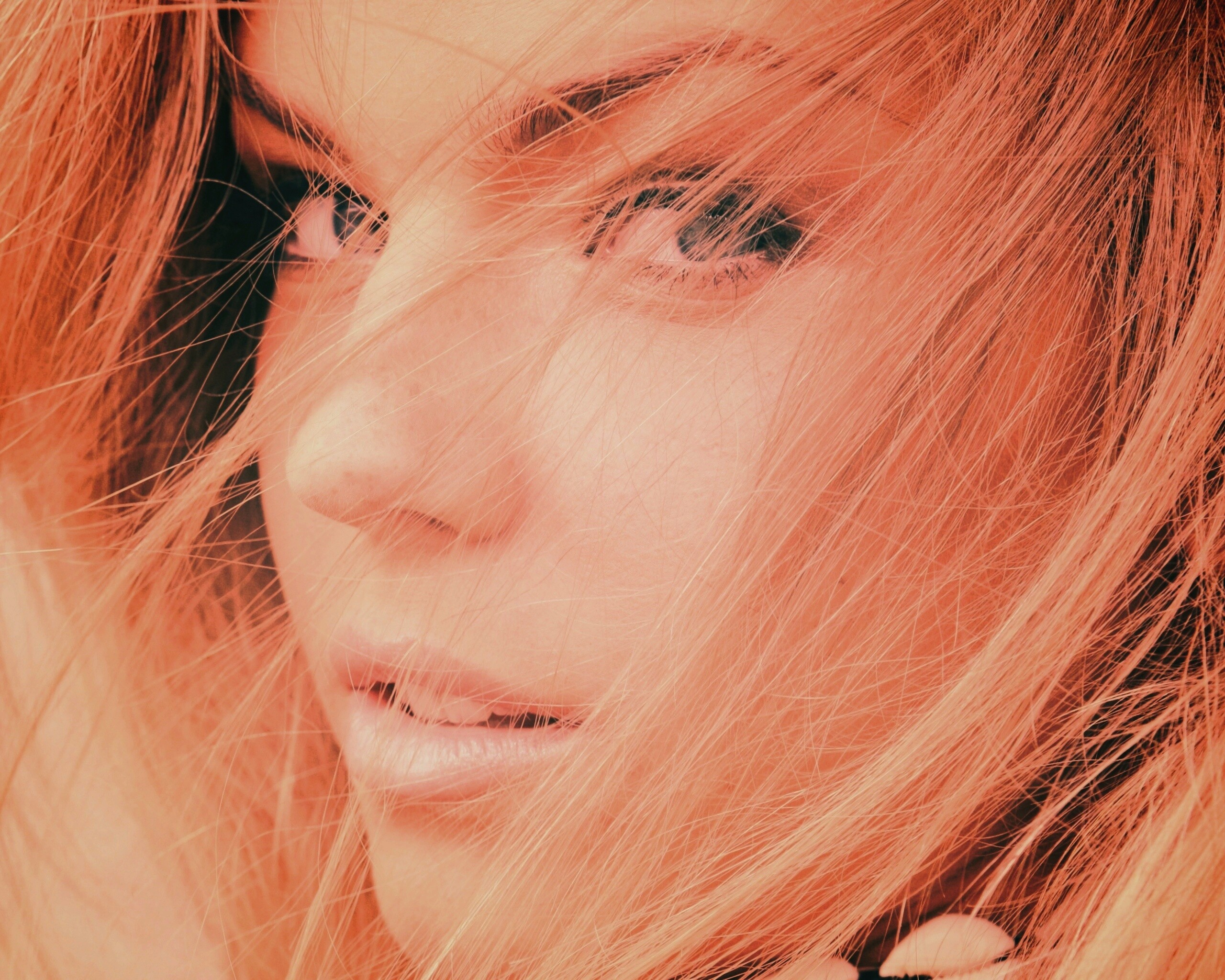 Завораживающий взгляд обои