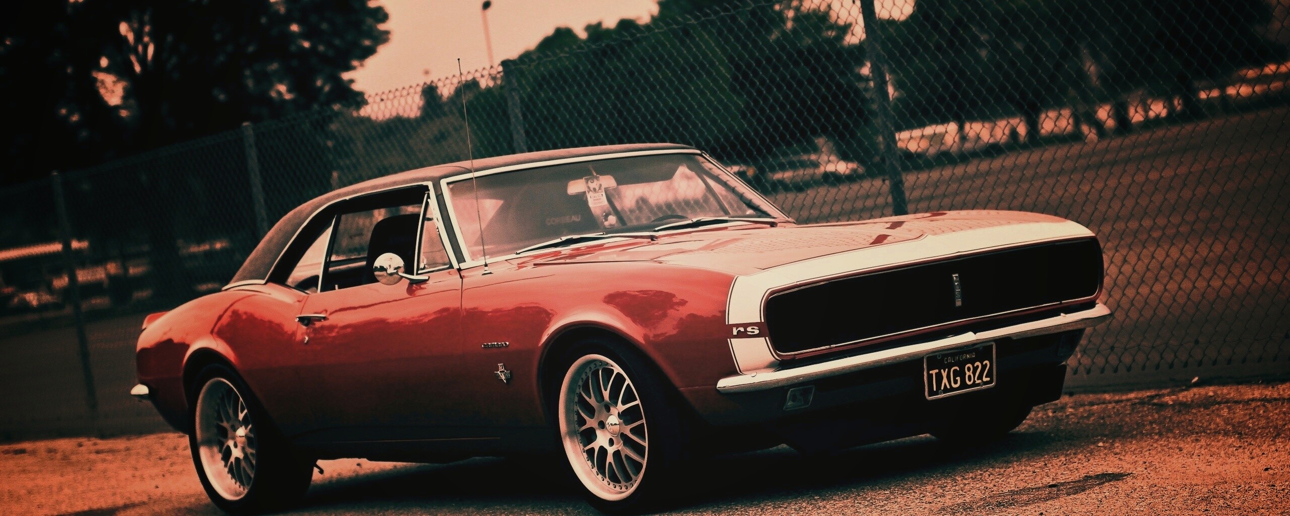 Красный монстор обои