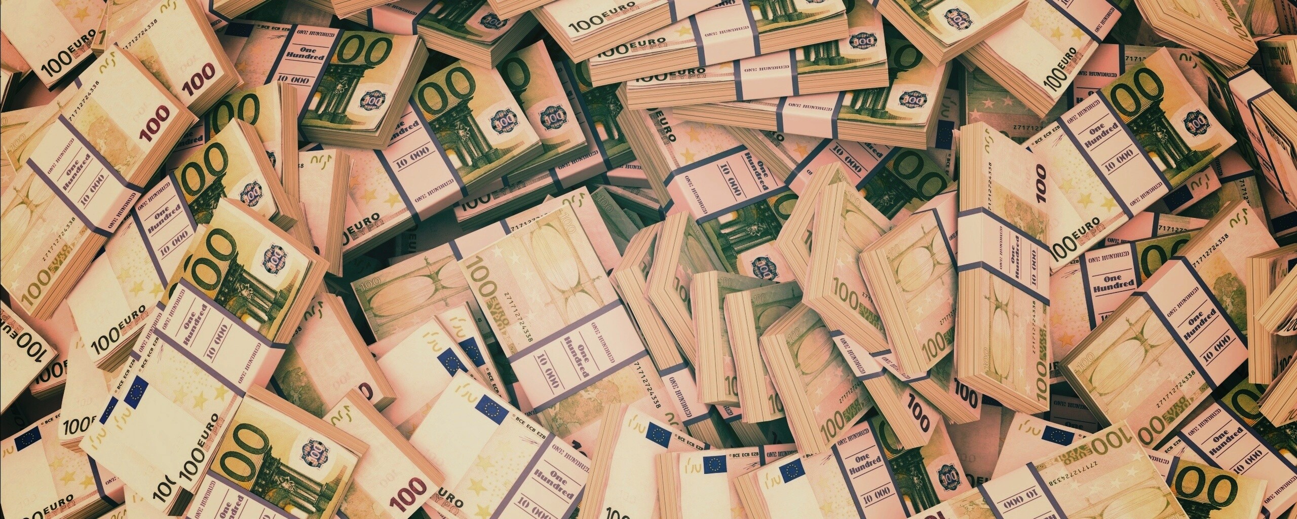 Куча валюты обои