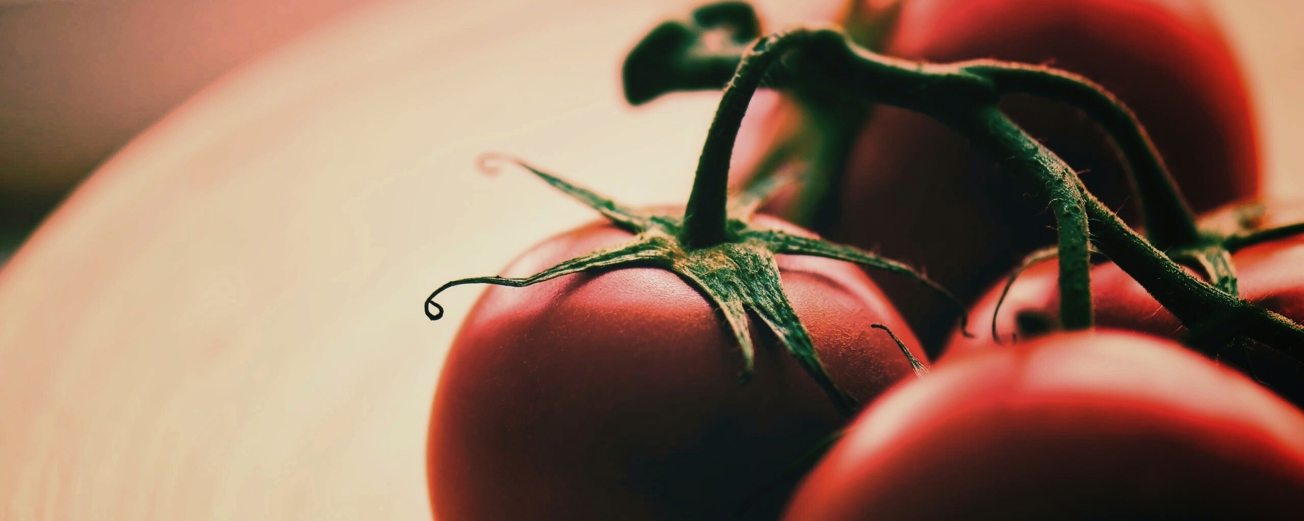 Аппетитные помидоры обои