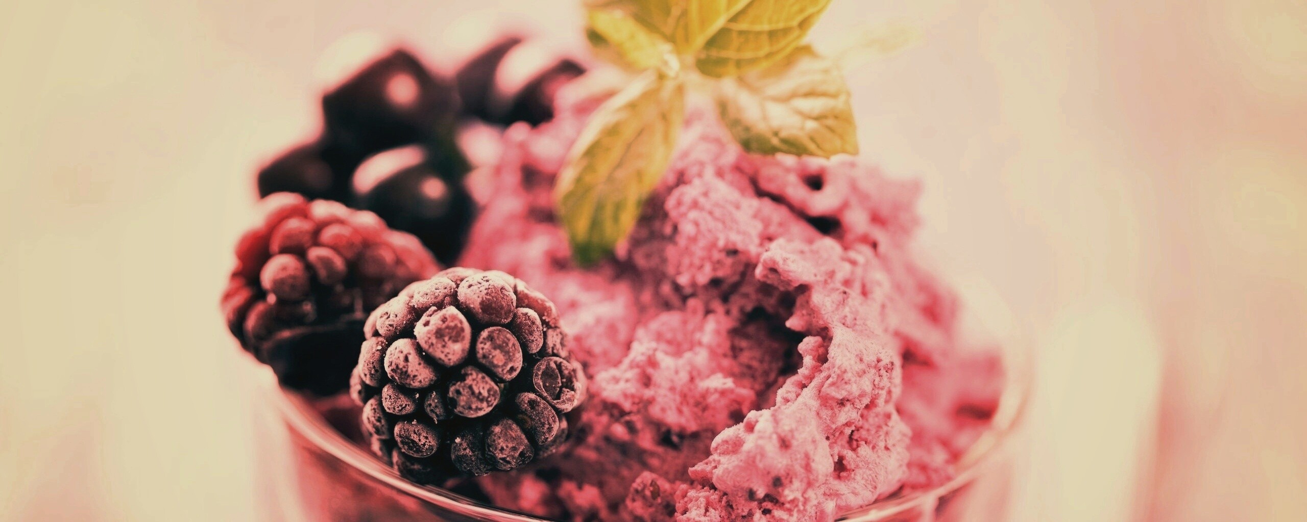 Ягодное мороженное обои