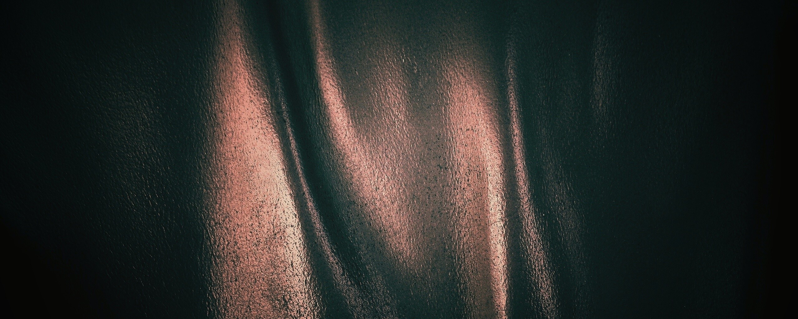 Чёраня кожа обои