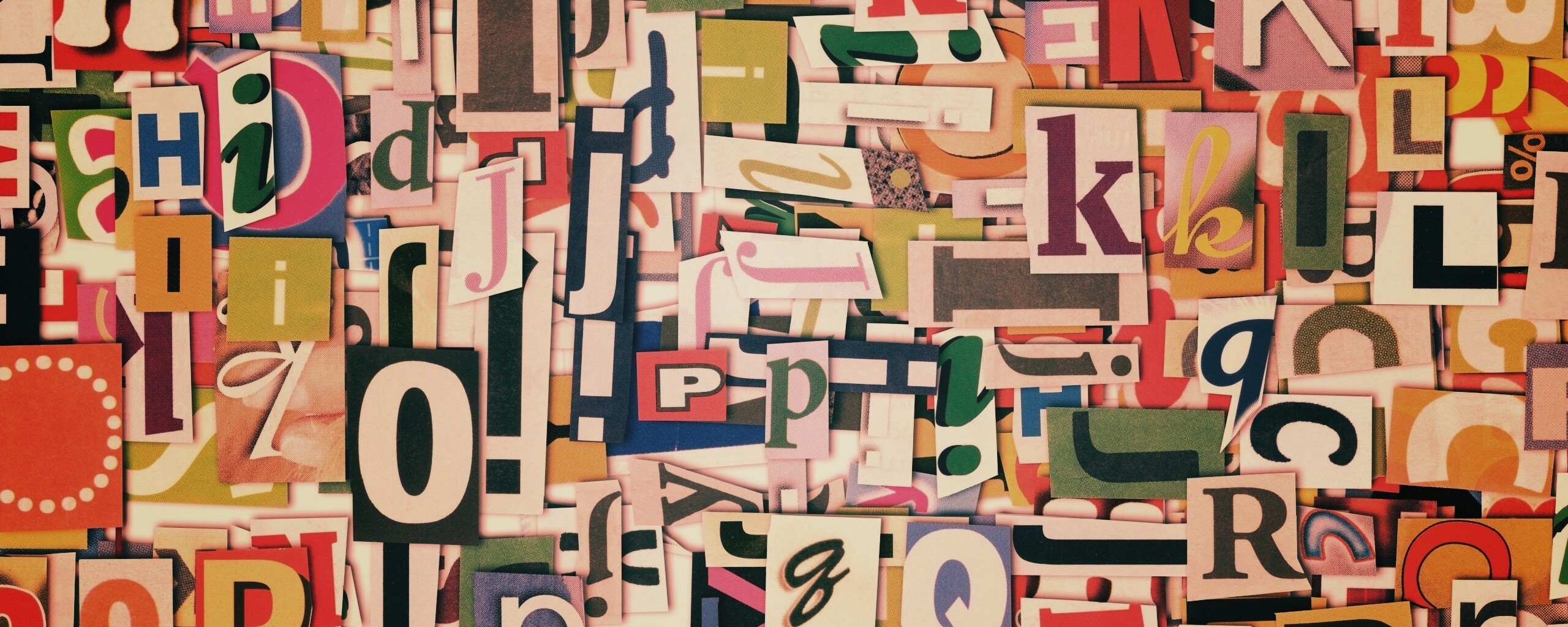 Буквы вырезанные из журналов обои