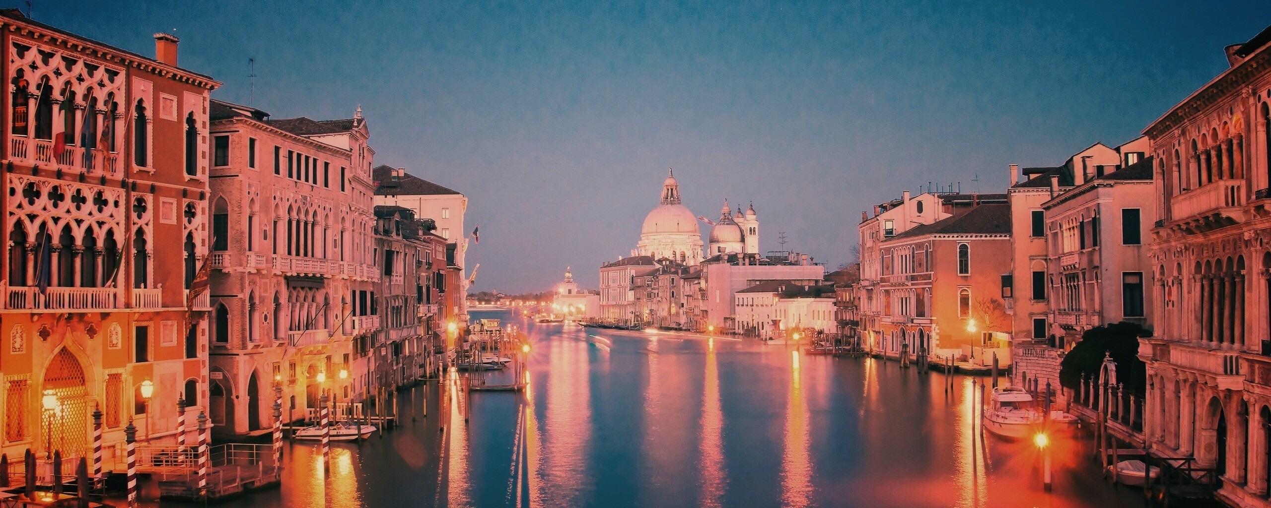 Канал в Венеции обои