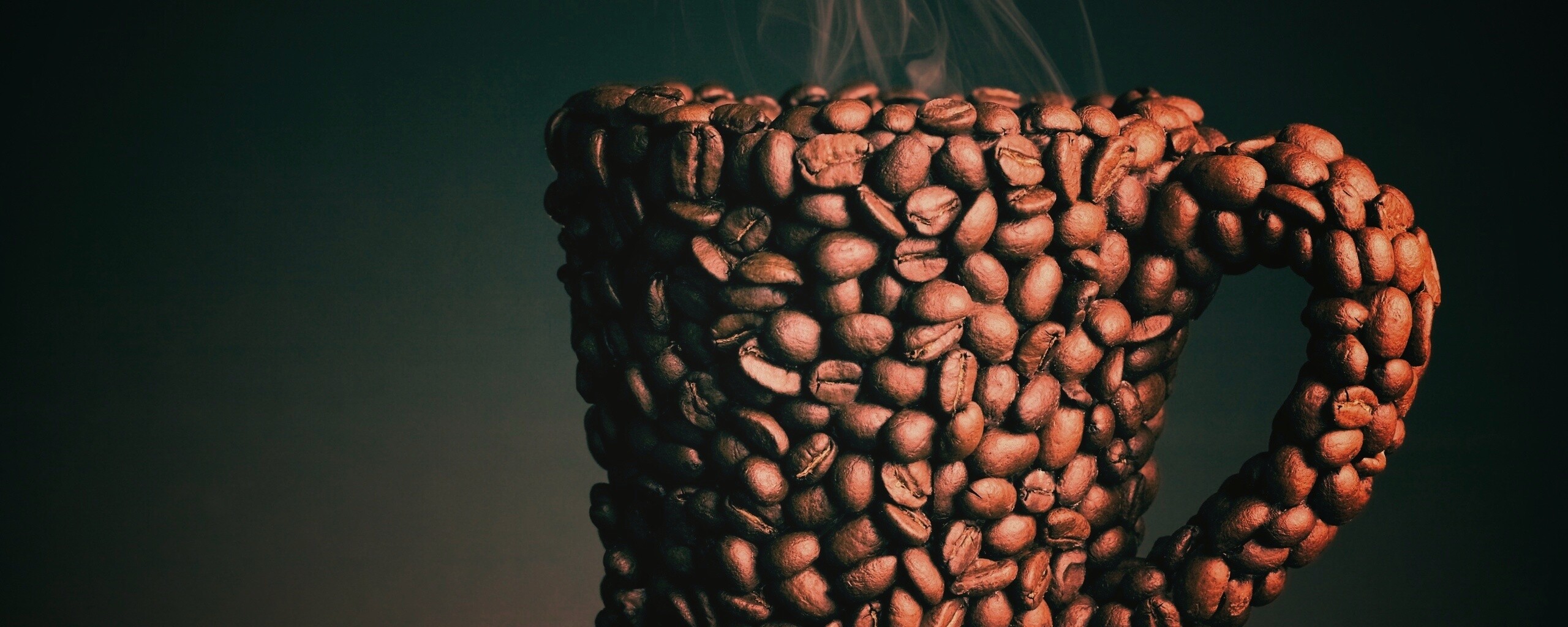 Кружка из кофейных зерен обои