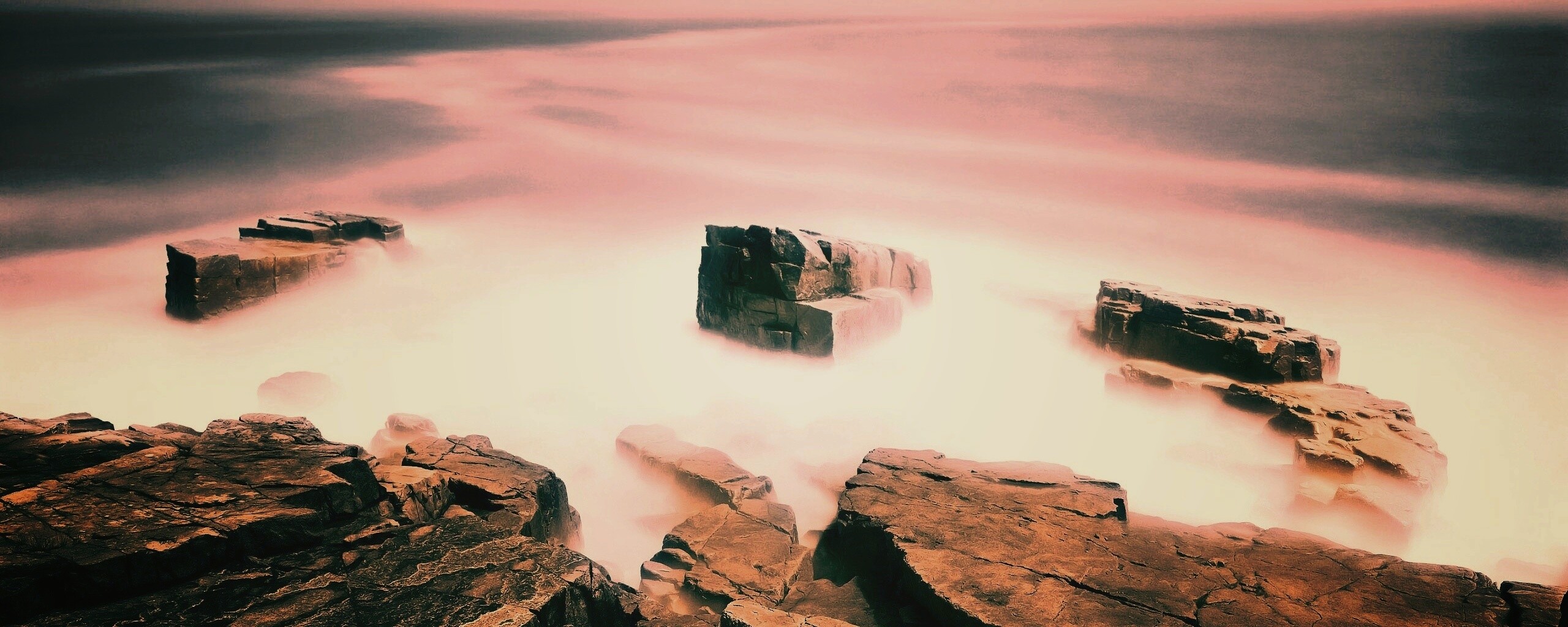 Скалы у моря обои