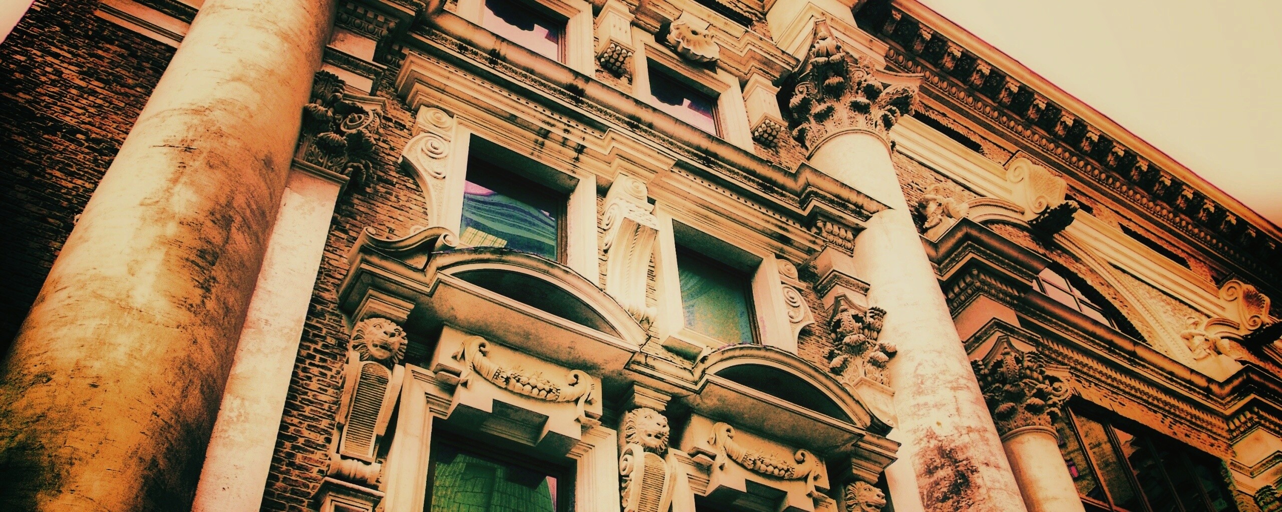 Старое здание обои