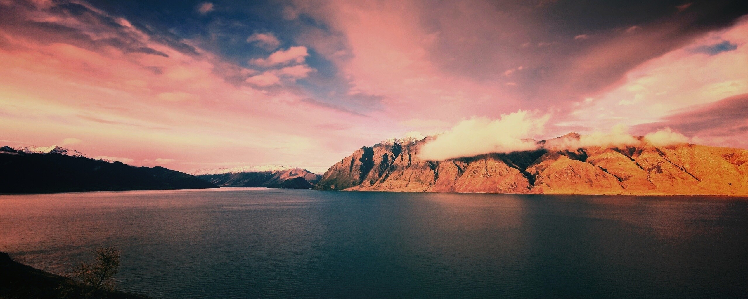 Живописная широкая река обои