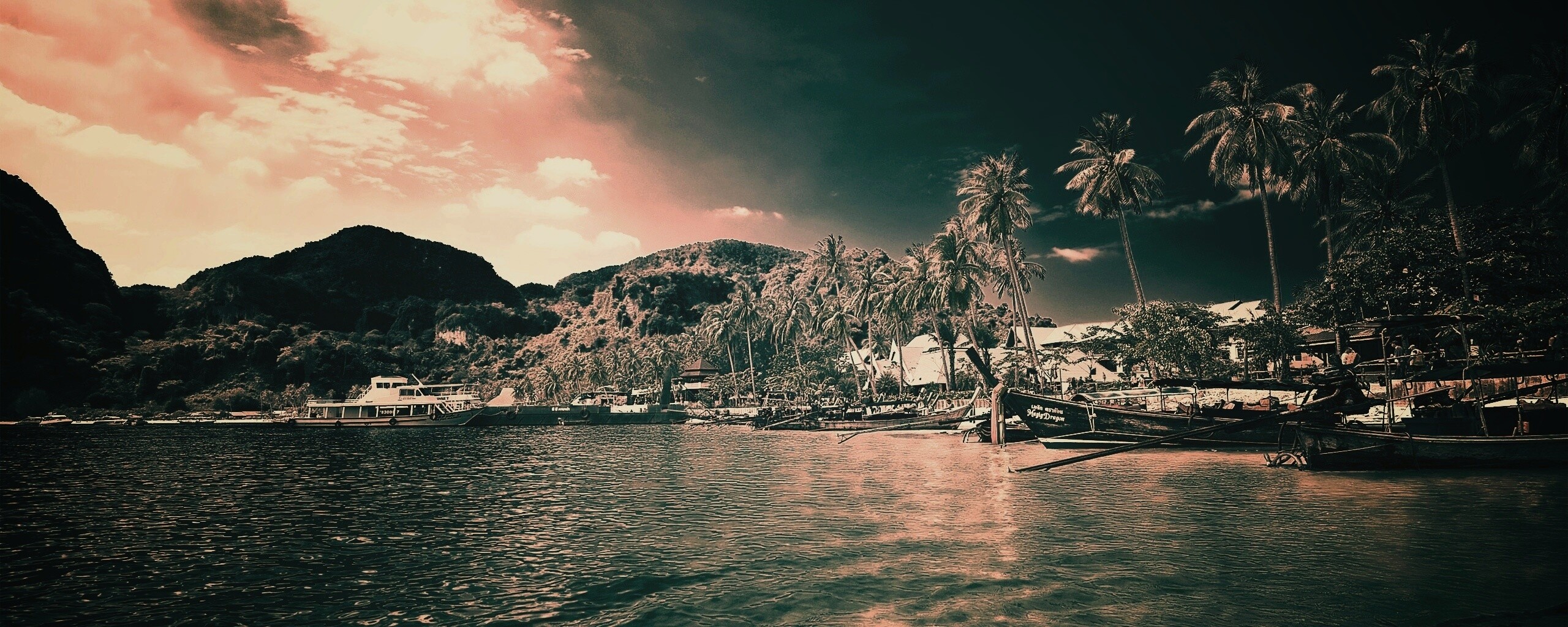 Призрачный пляж обои