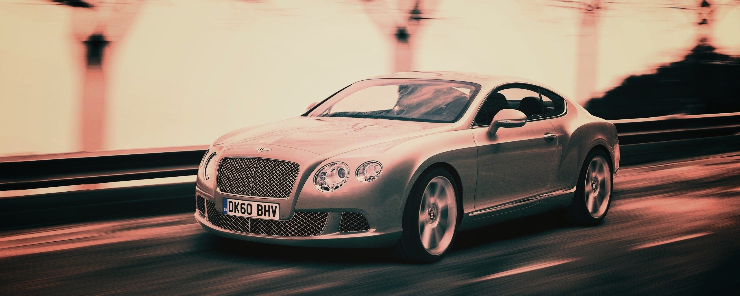 Bentley седан обои
