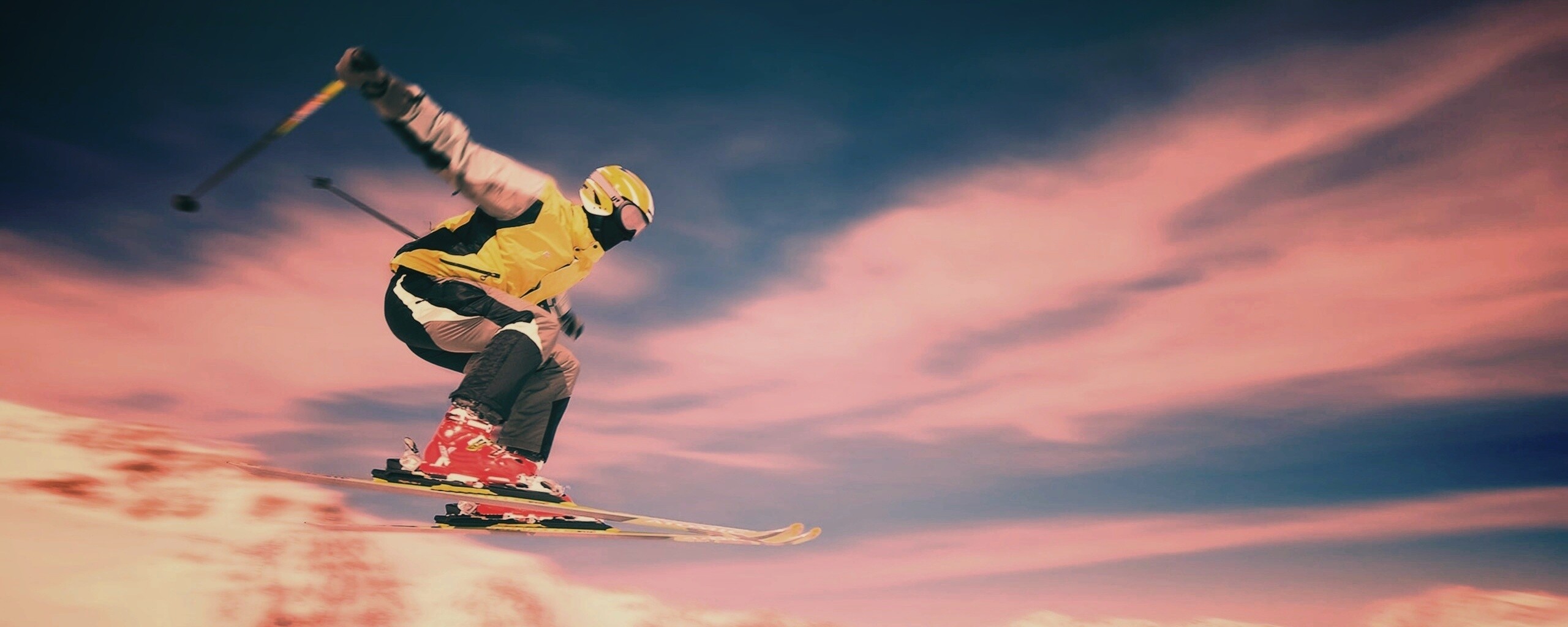 Лыжник в прыжке обои