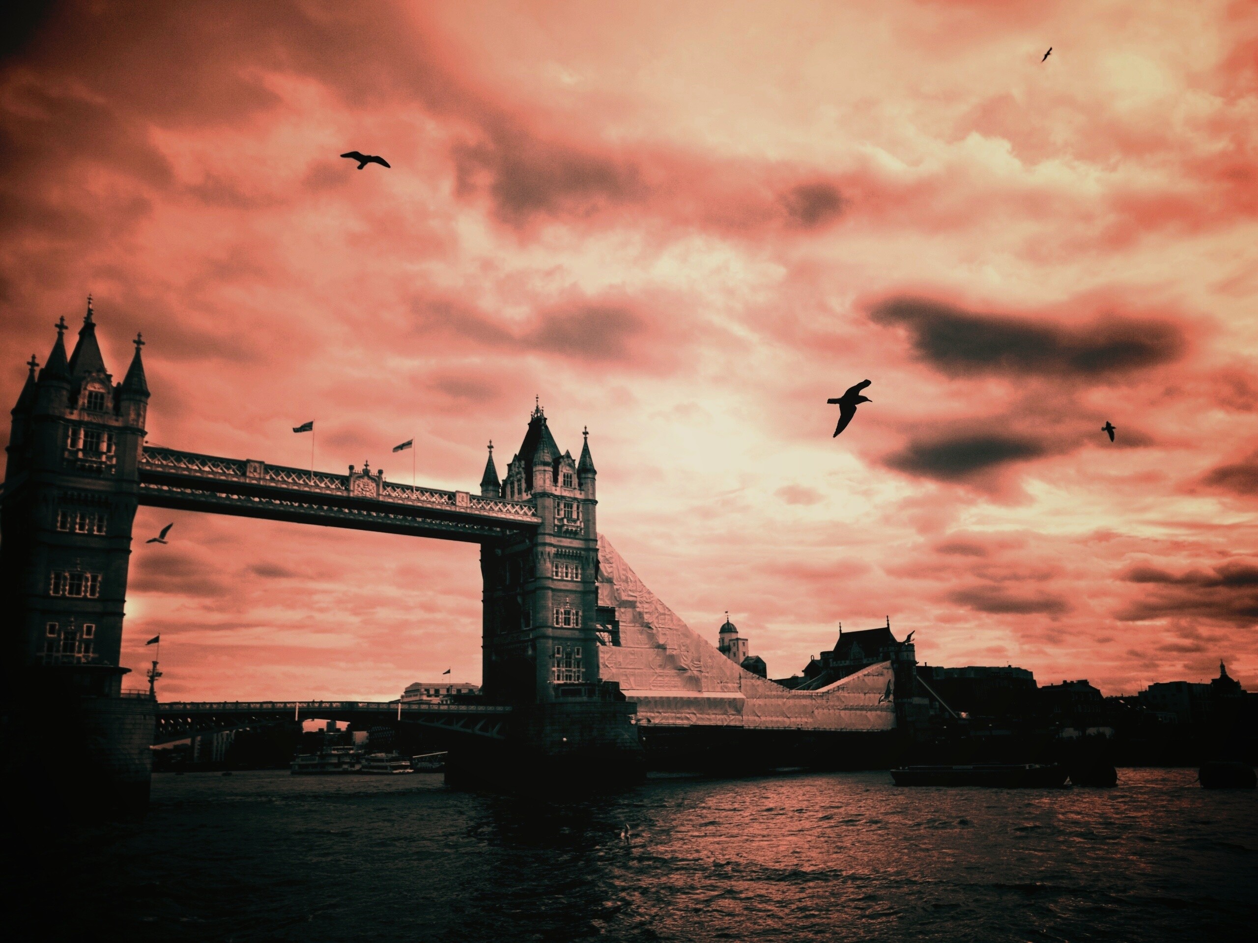 Tower Brigde на реконструкции обои