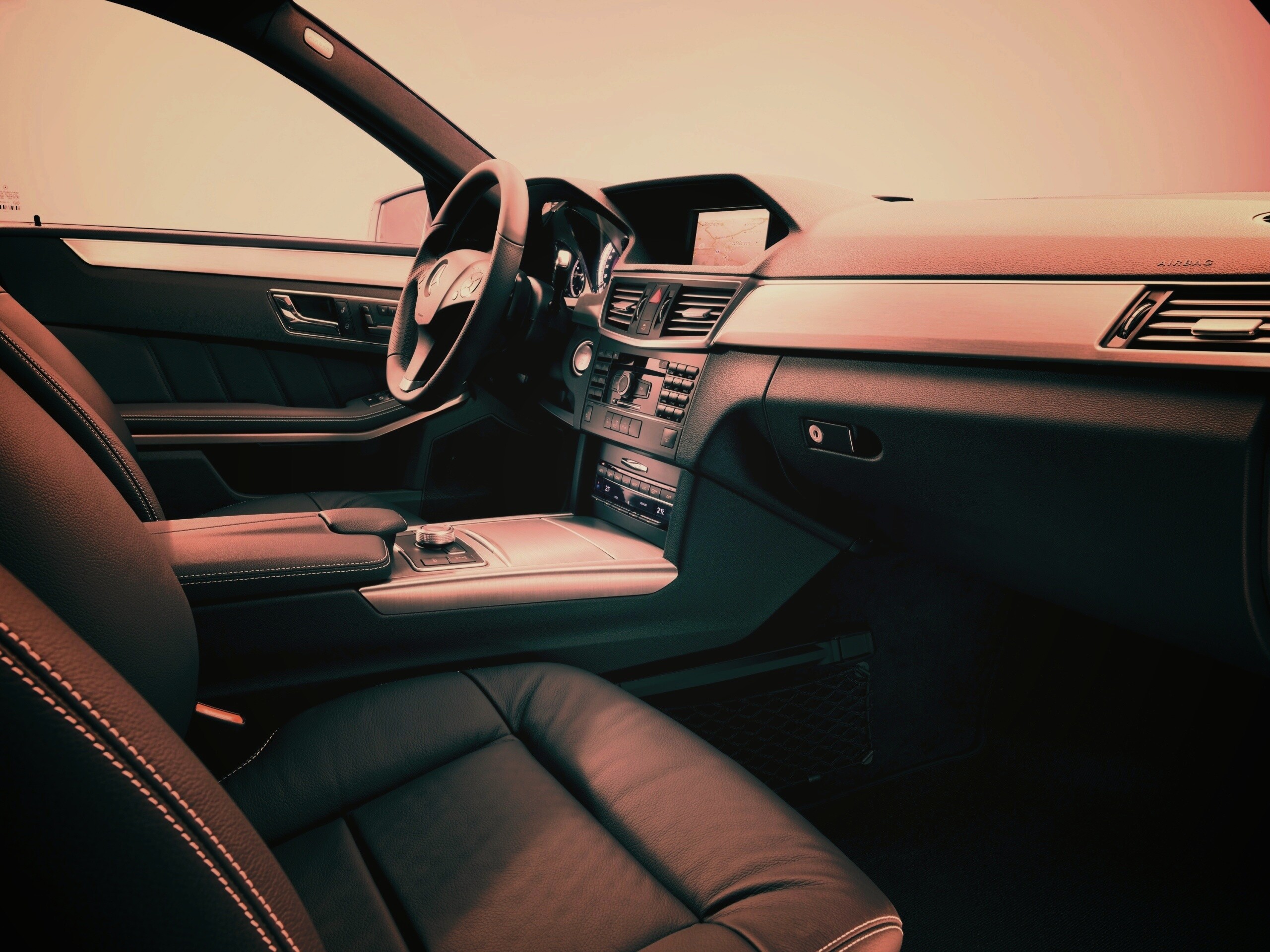 Салон мерседеса обои