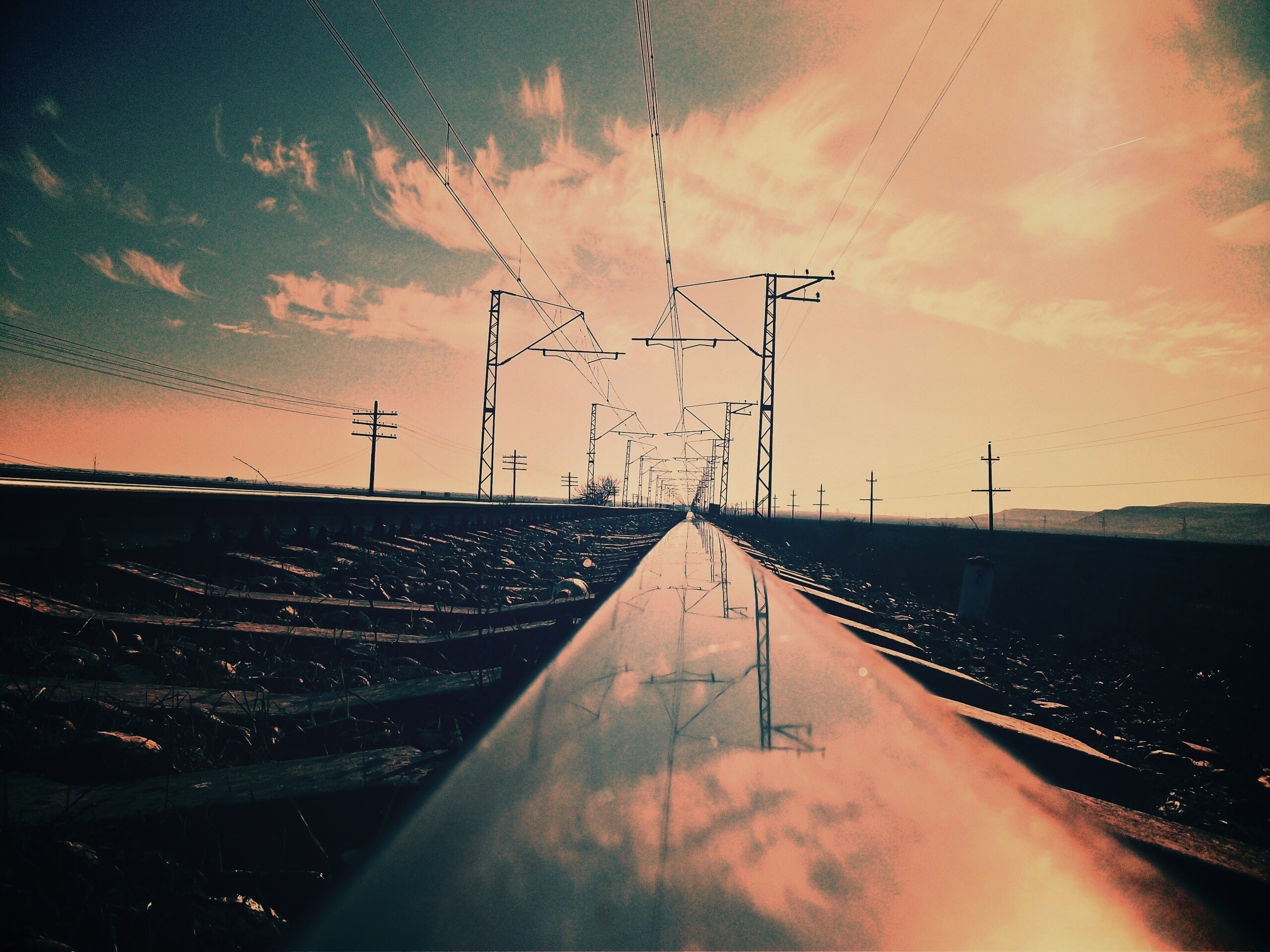 Фото вдоль железной дороги обои