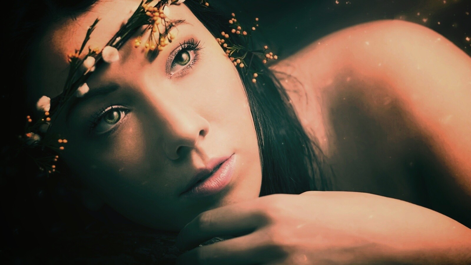 Девушка в венке обои