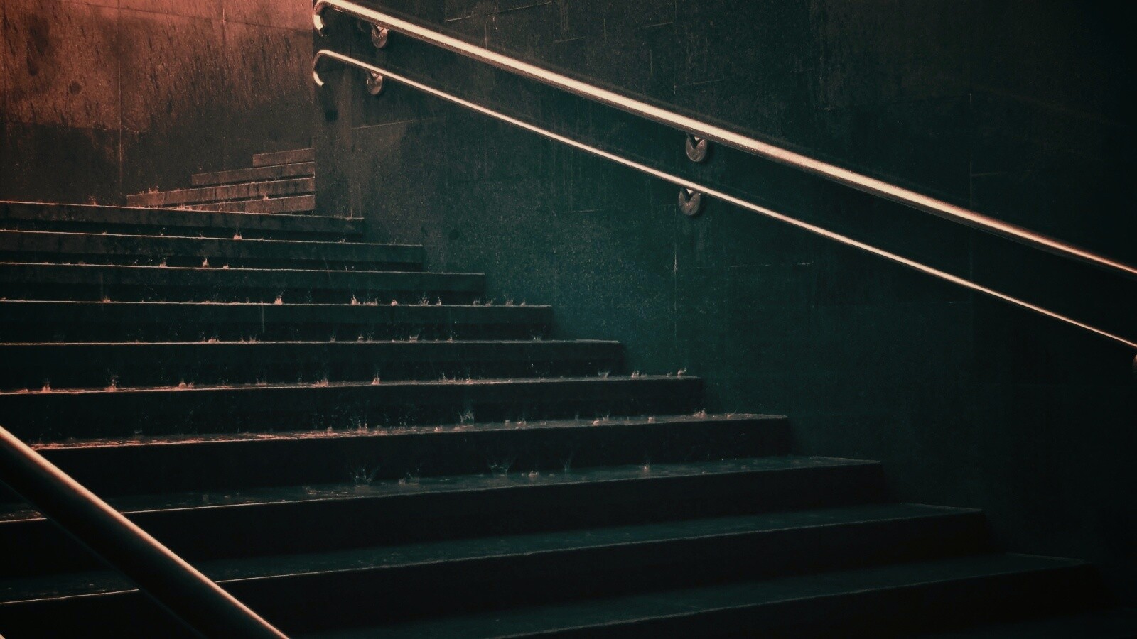 Спуск в подземный переход обои