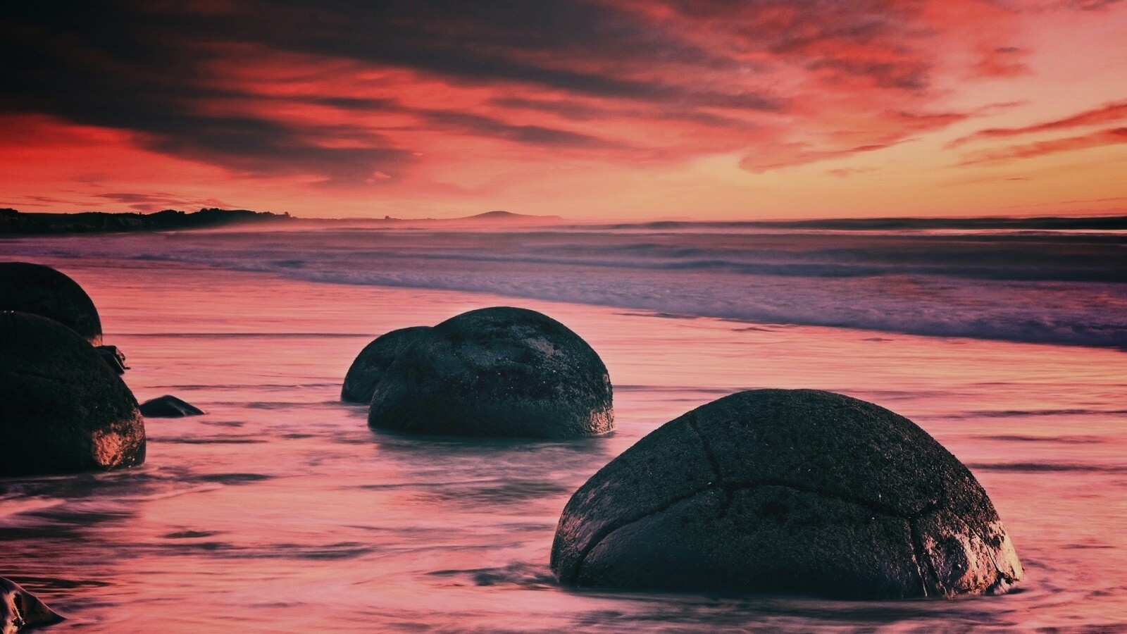 Камни в морском прибое обои