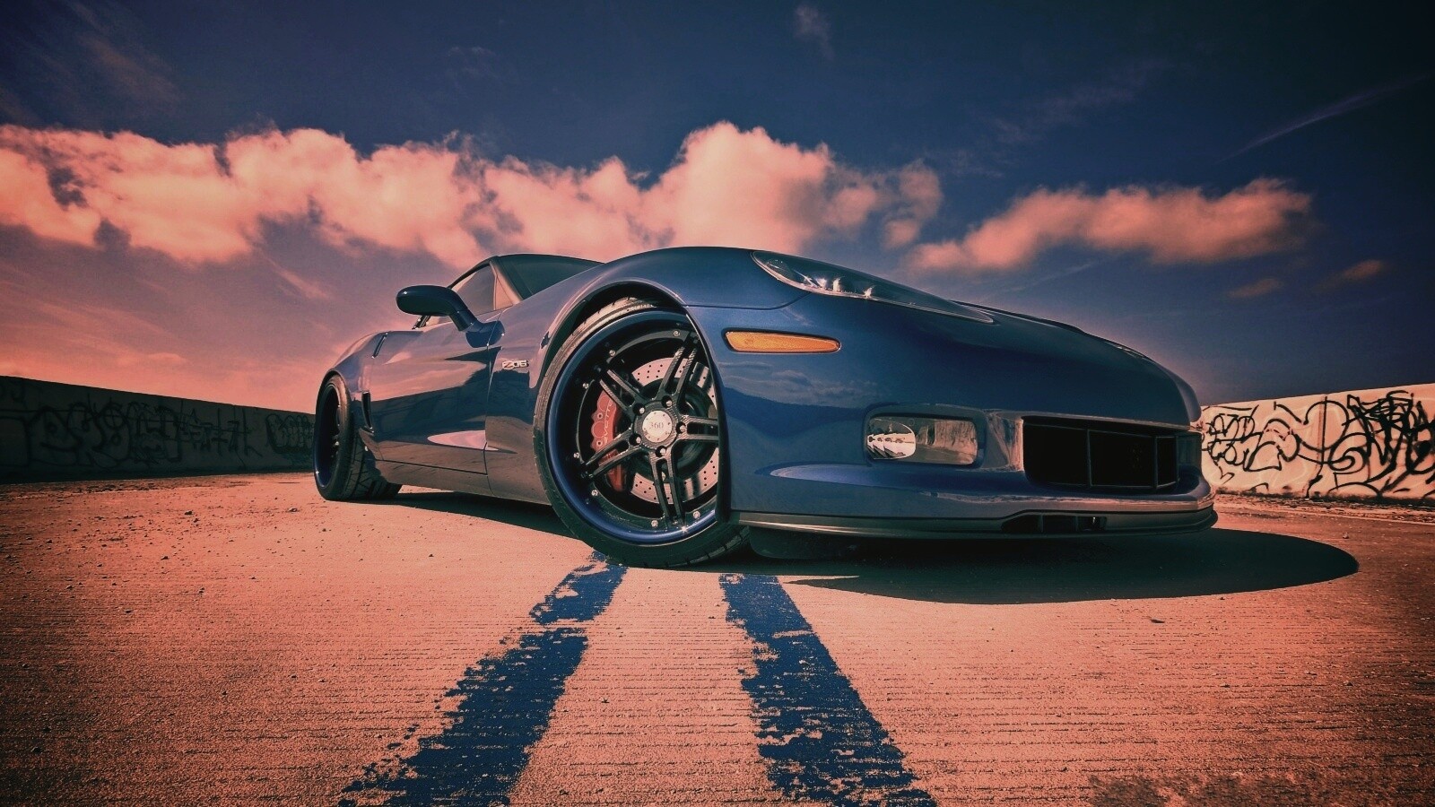 Синий спорткар обои
